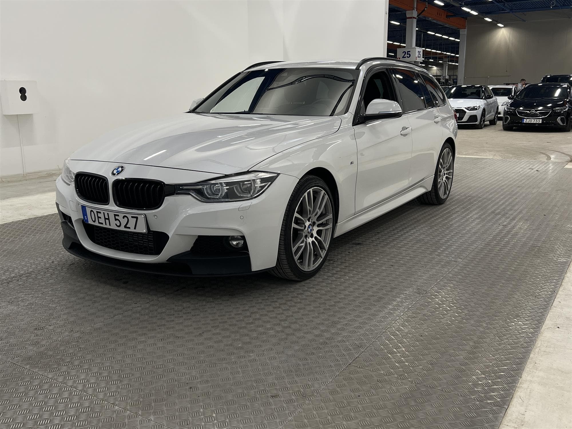 BMW 320d xDrive Touring 190hk