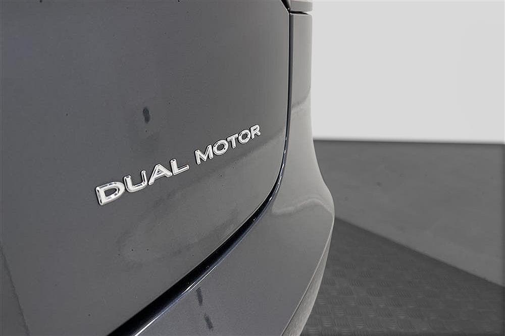 Tesla Model 3 Long Range AWD 440hk Uppgraderad AP Svensksåldinteriör
