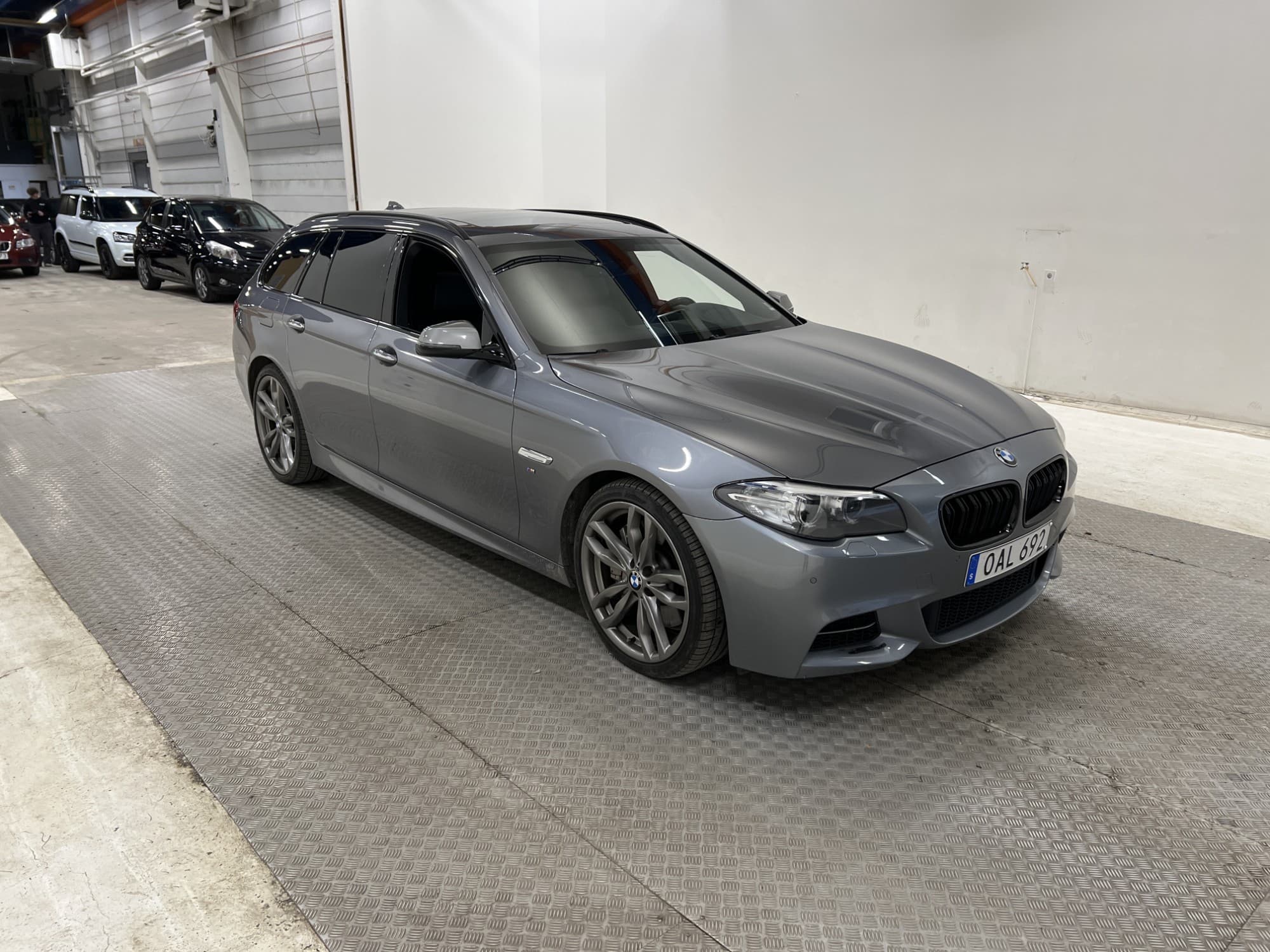 BMW M550 d xDrive Touring 381hk