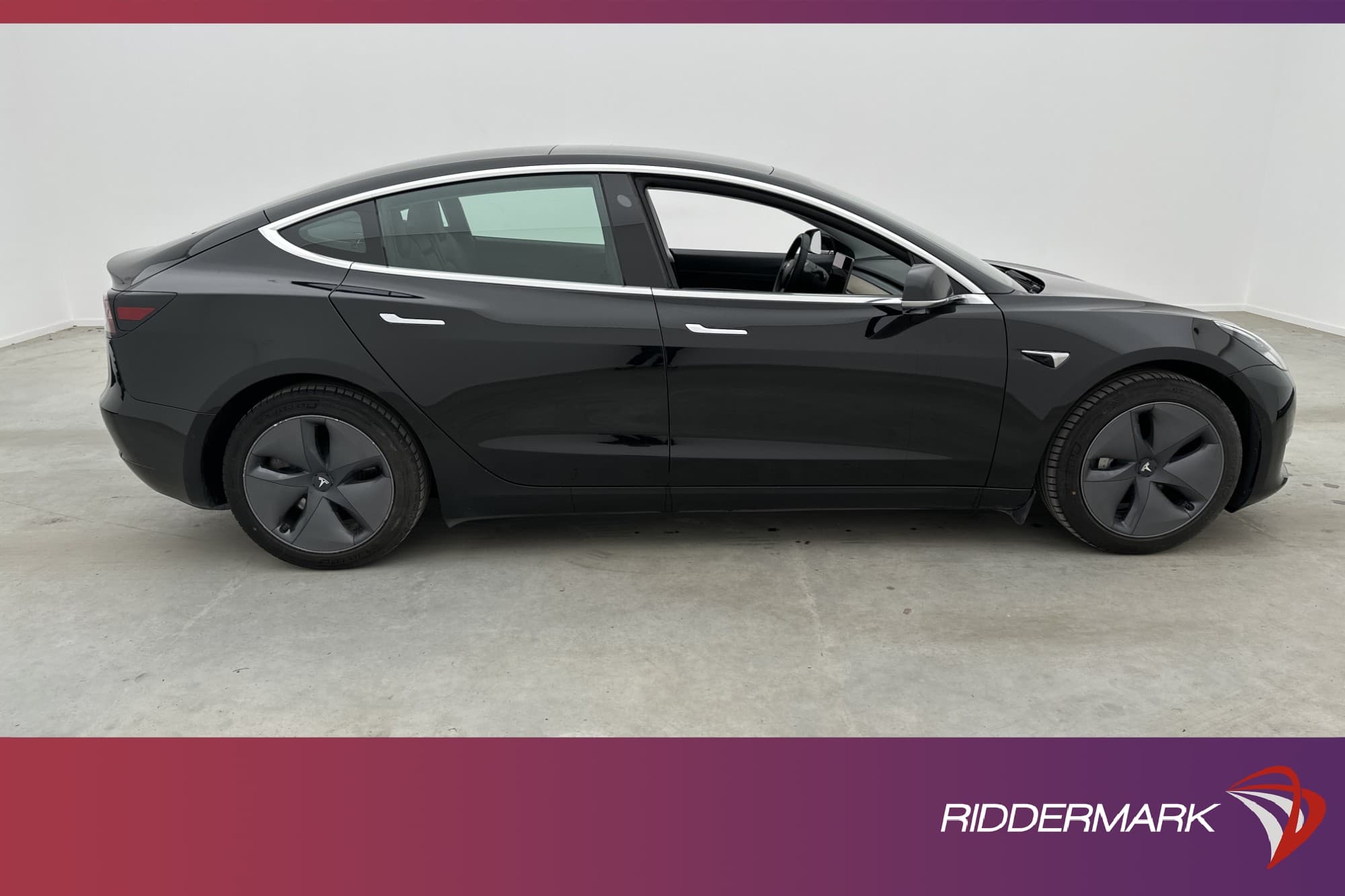 Tesla Model 3 Standard Range Plus 258hk