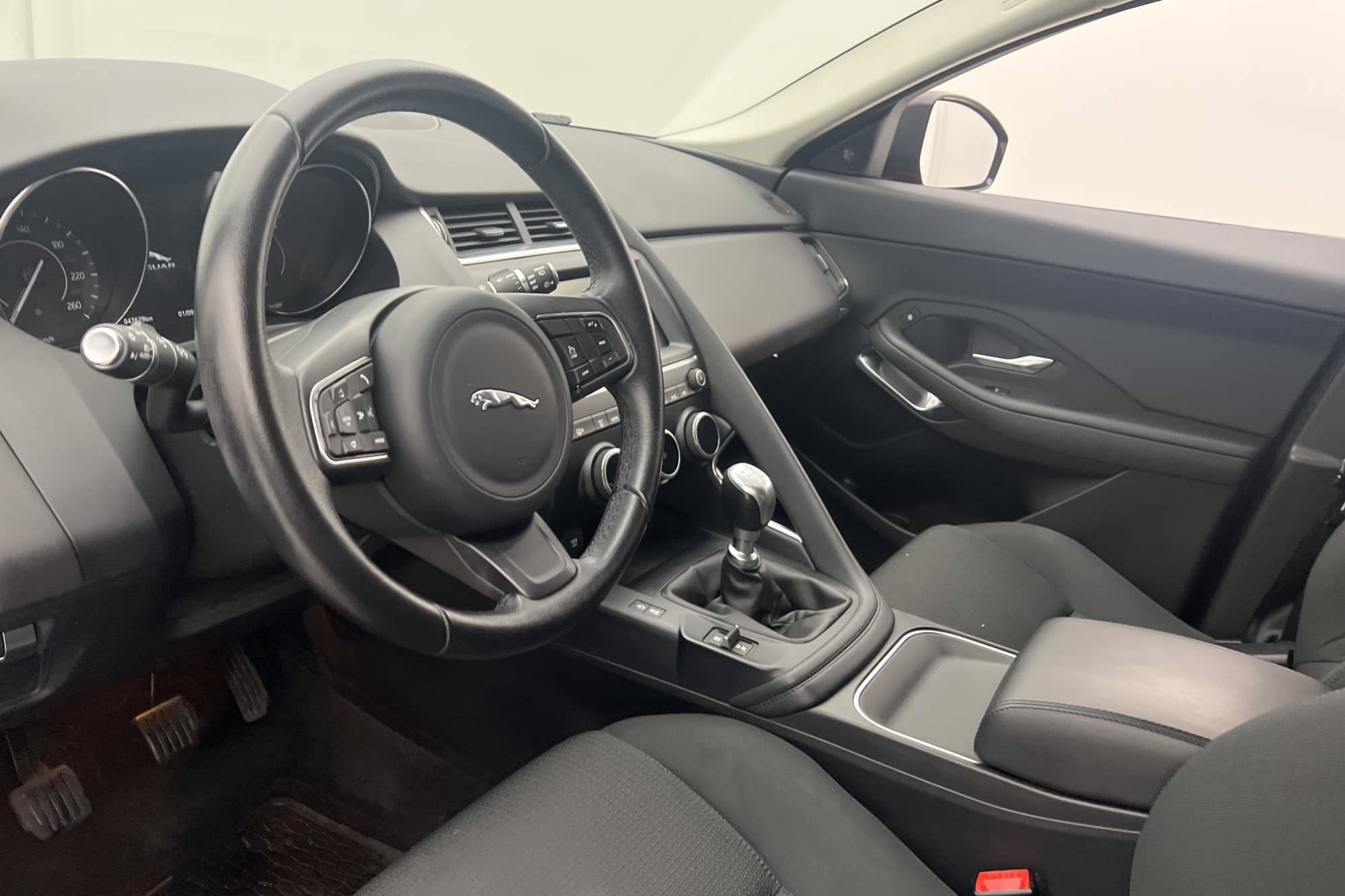 Jaguar E-Pace D150 150hk Kamera Navigation Keyless 0.49L/mil