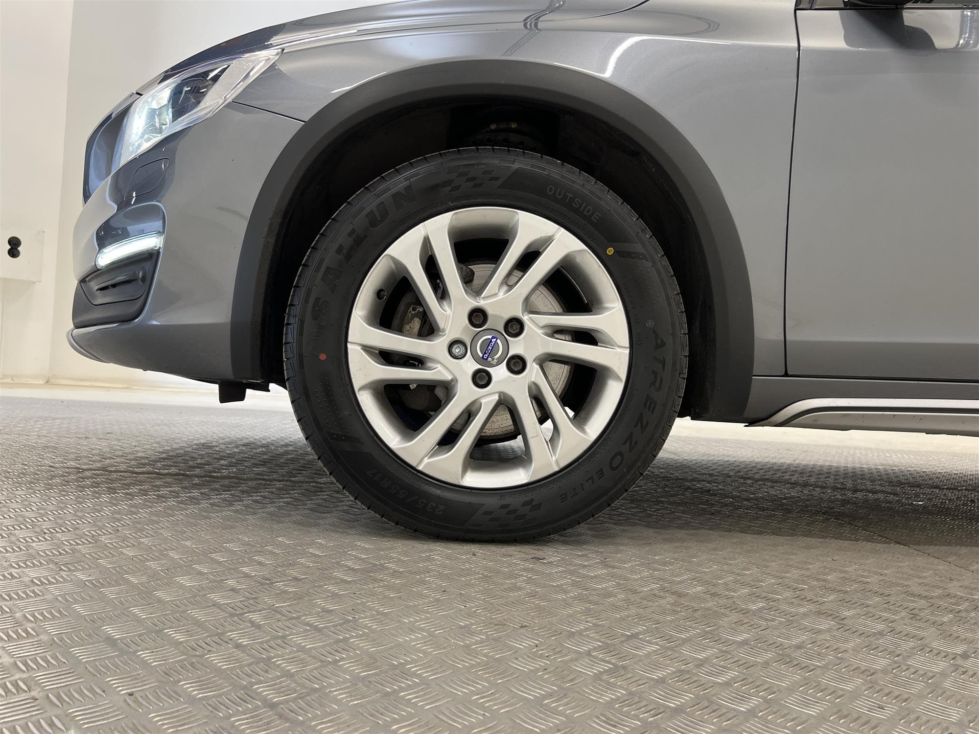 Volvo V60 Cross Country D4 190hk Voc D-Värm Drag BLIS PDC