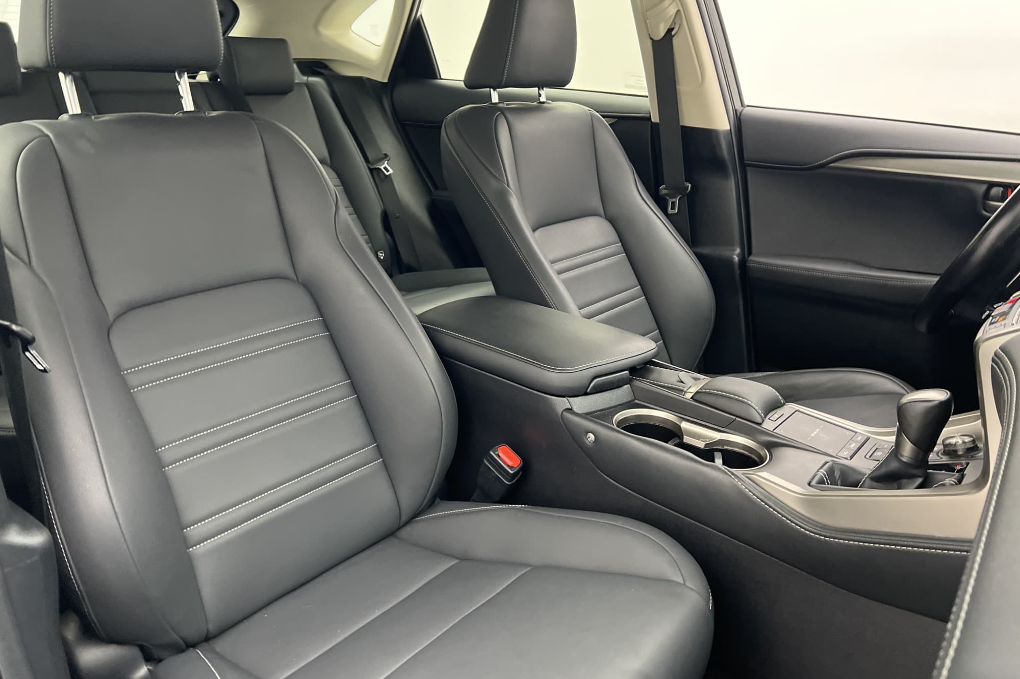 Lexus NX 300h AWD 197hk Business Kamera Skinn Keyless