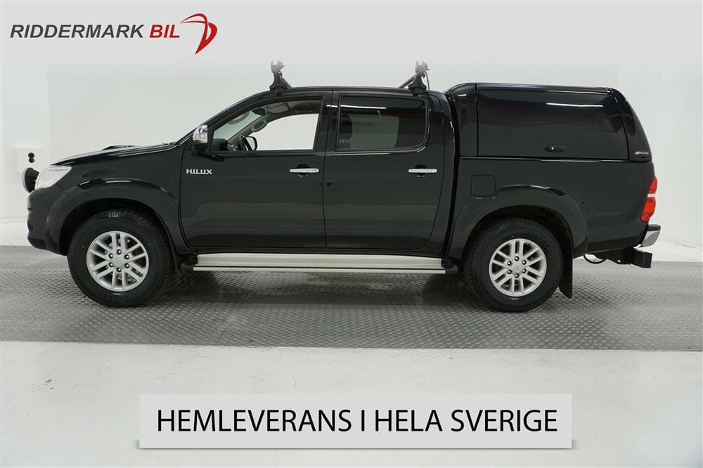 Toyota Hilux 3.0 D-4D 4WD SR+ Nyservad 171hk Moms