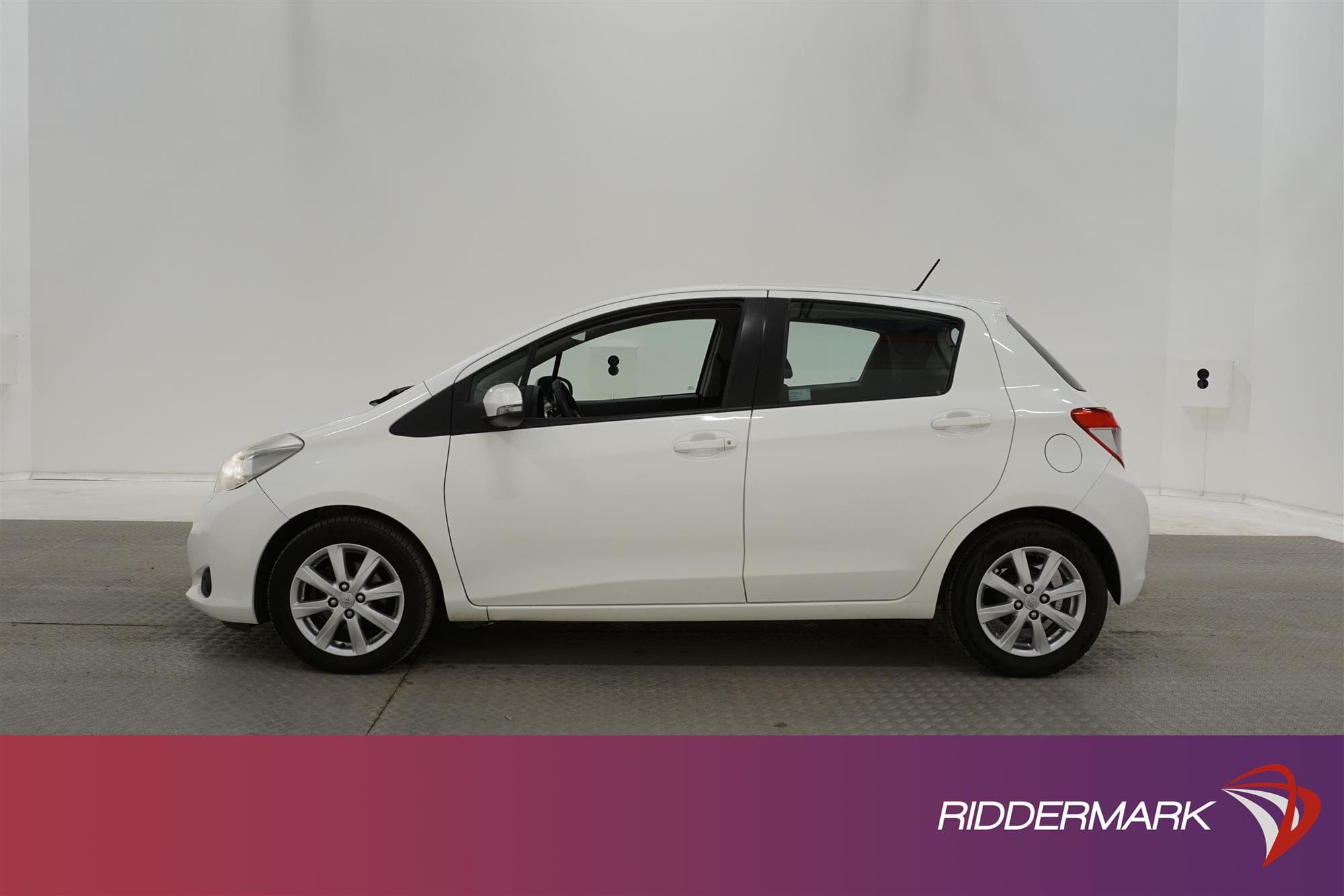 Toyota Yaris 1.33 99hk