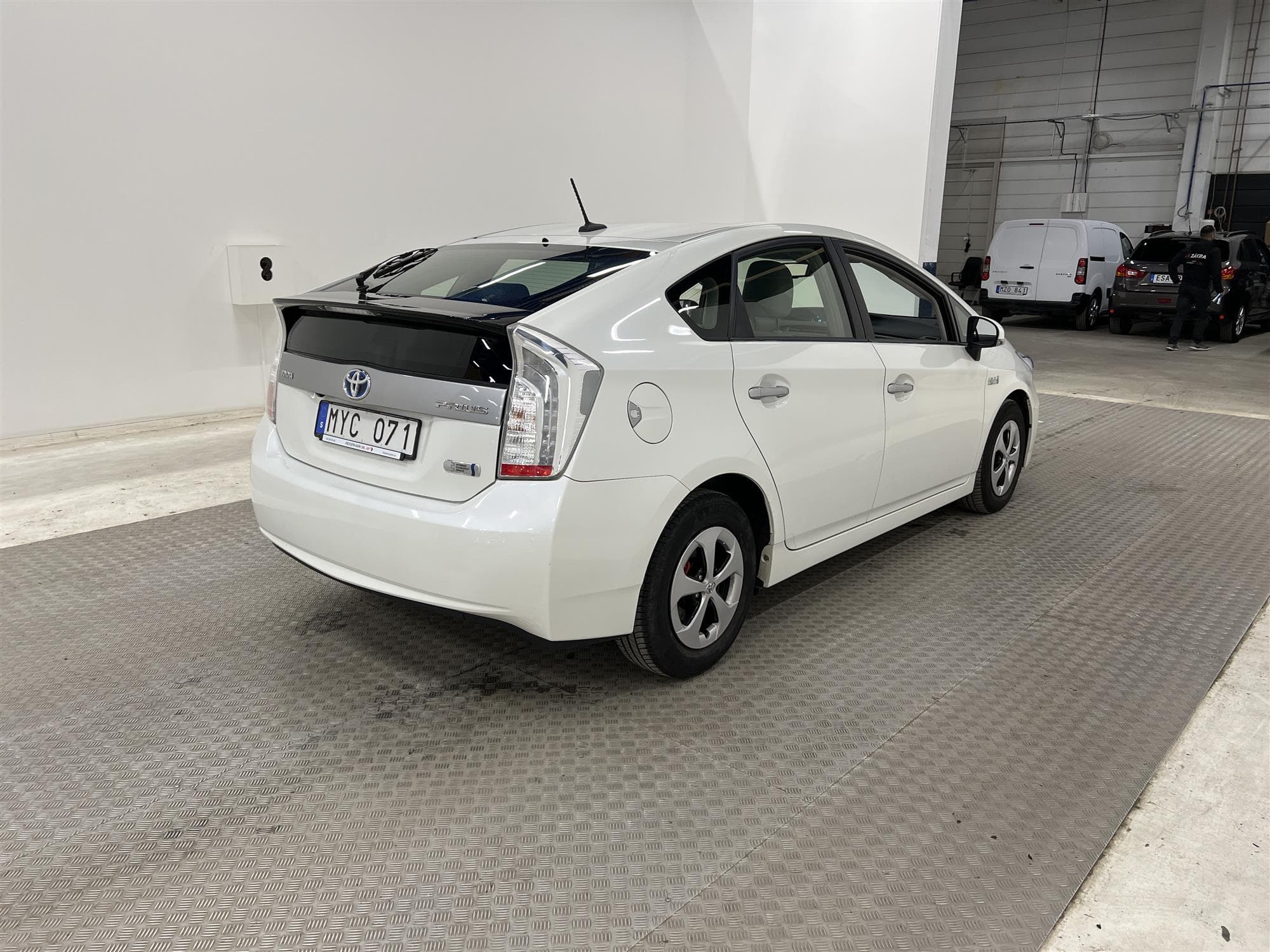 Toyota Prius 1.8 Plug-In 136hk