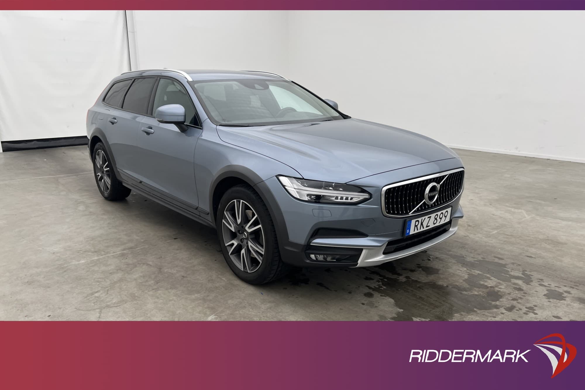 Volvo V90 Cross Country D4 AWD