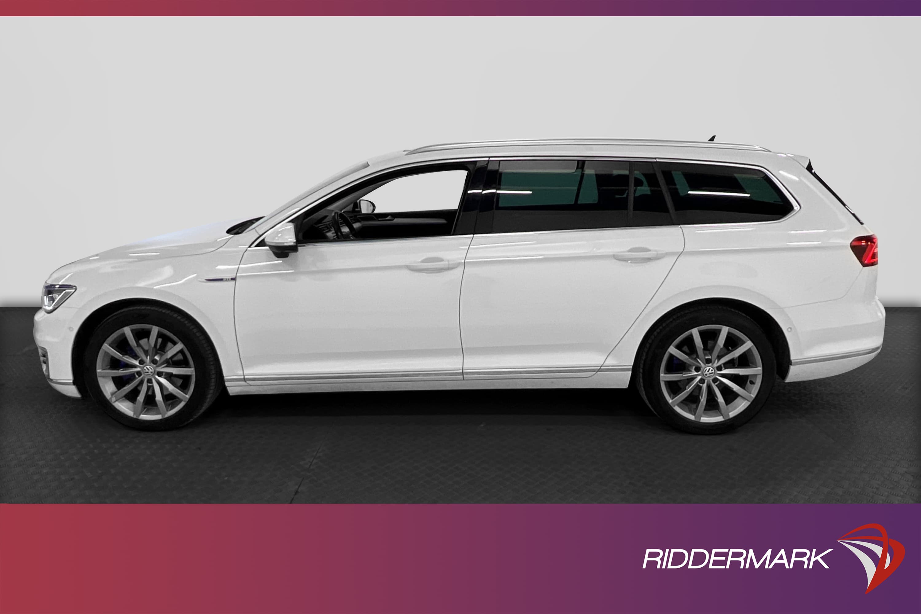 Volkswagen Passat GTE 218hk