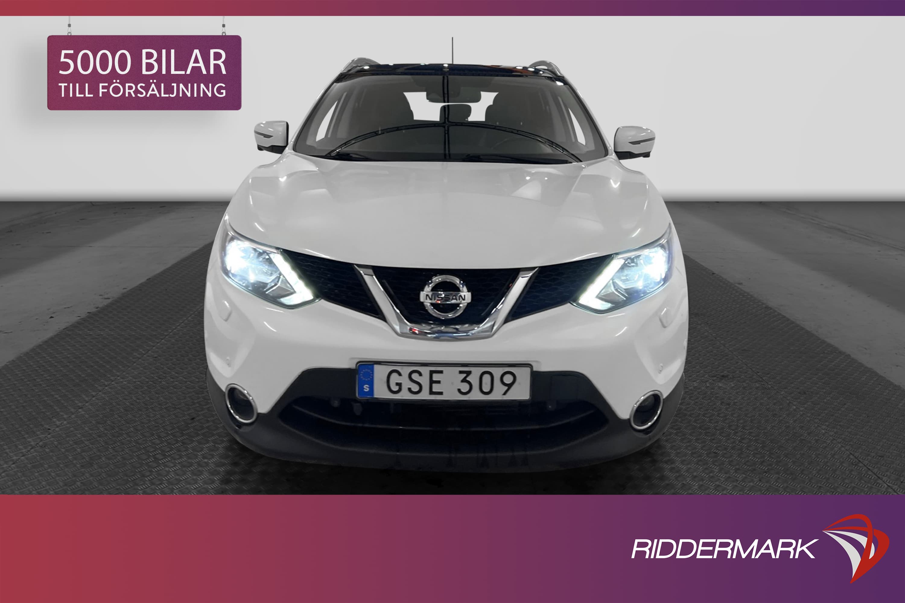 Nissan Qashqai 1.6 dCi 130hk Tekna Värmare Pano Kamera Navi