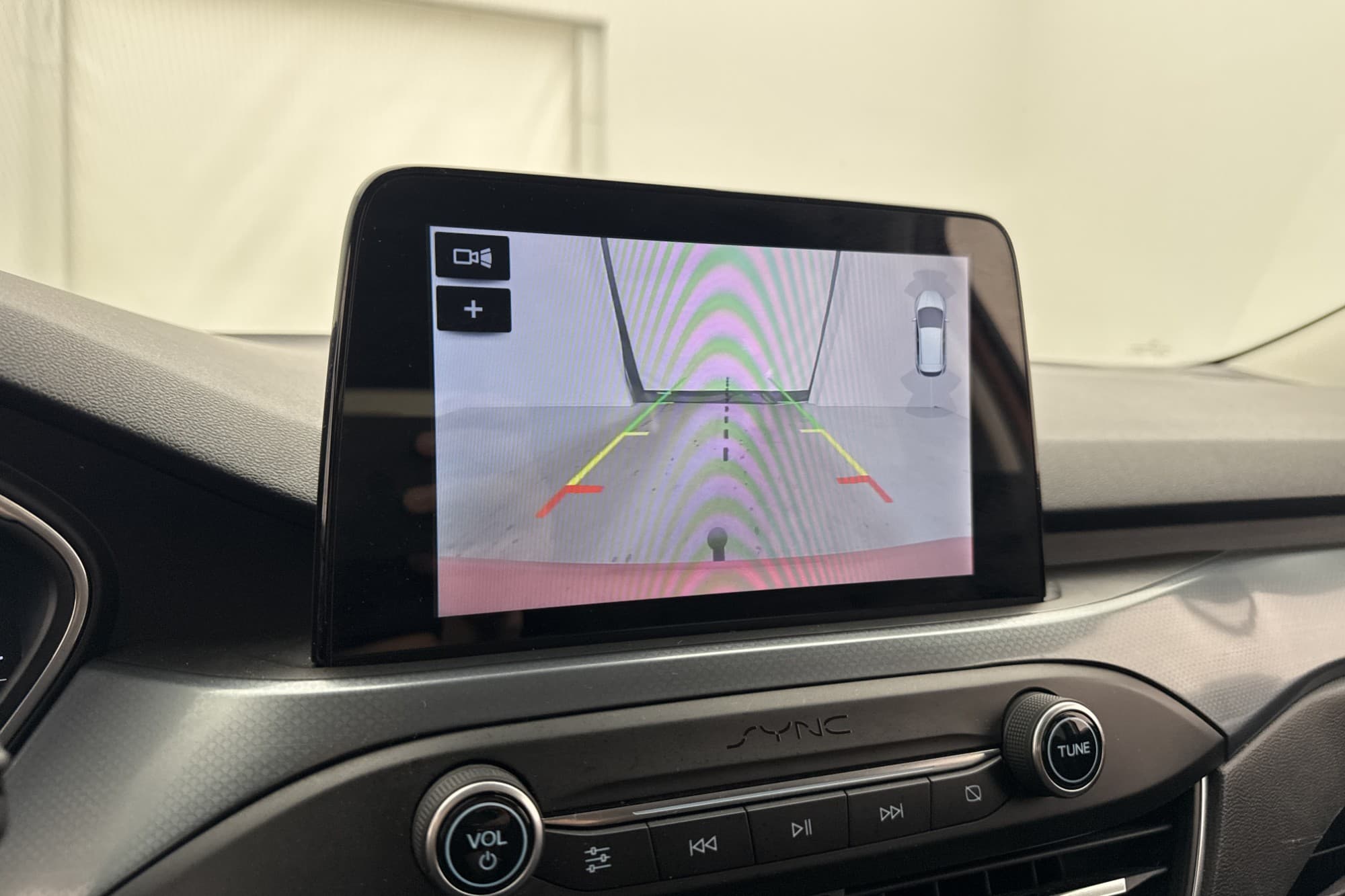 Ford Focus Active 1.0 EcoBoost 125hk Launch Edit Drag Kamera