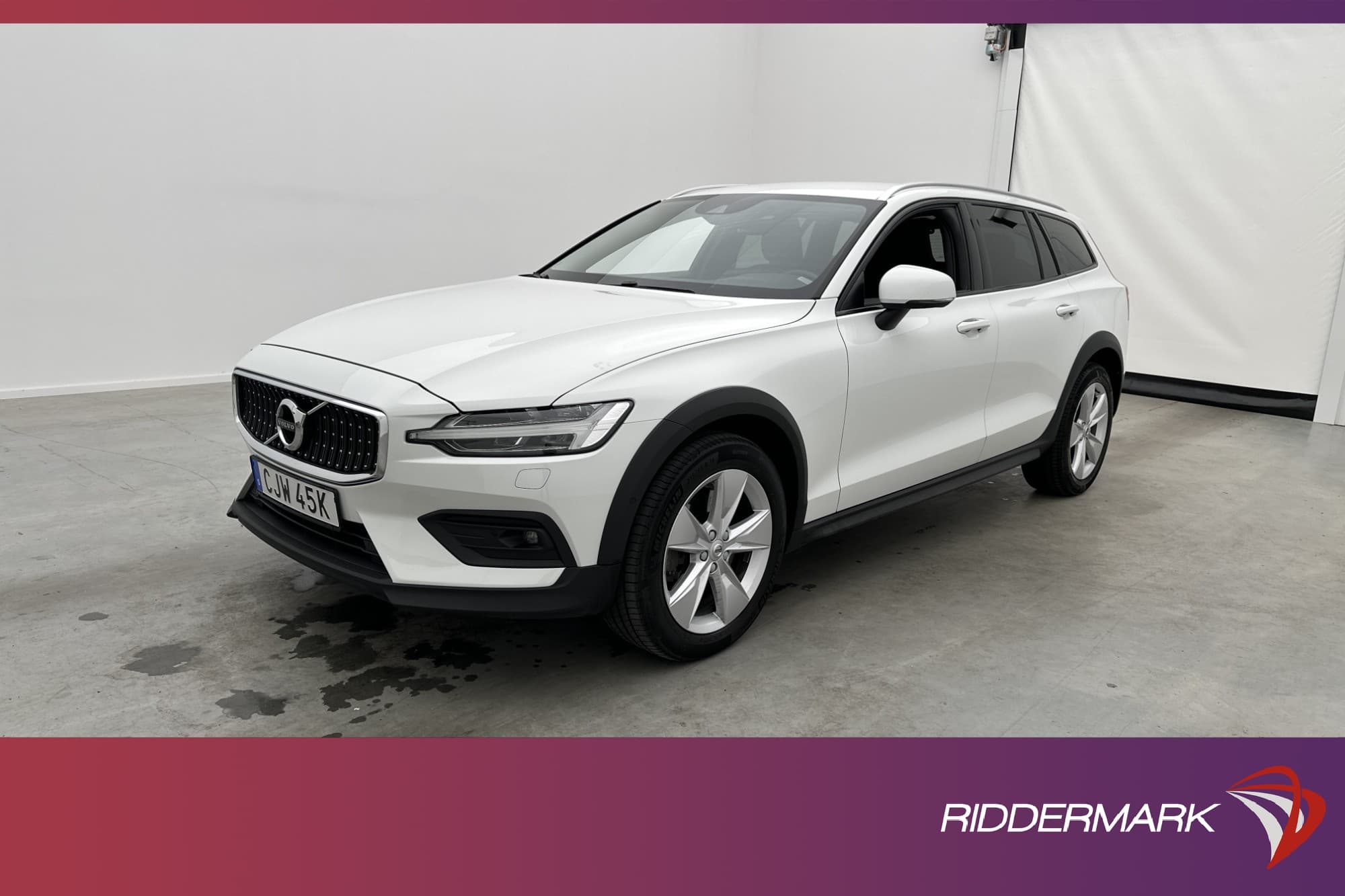 Volvo V60 Cross Country B4 AWD