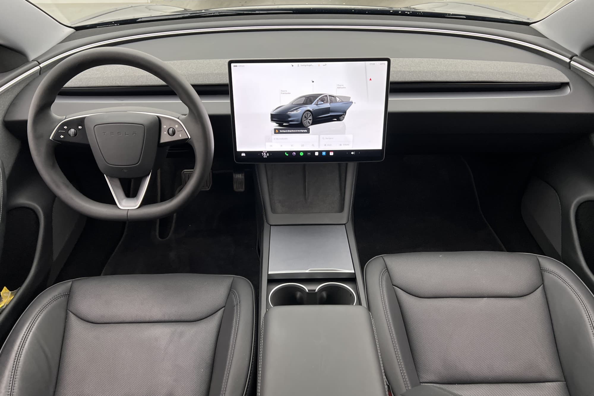 Tesla Model 3 Standard Range Autoopilot Pano Svensksåld