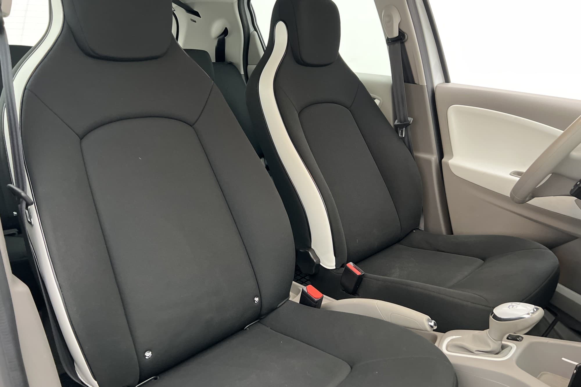 Renault ZOE R90 41 kWh 92hk FRIKÖPT BATTERI Farthållare Navi