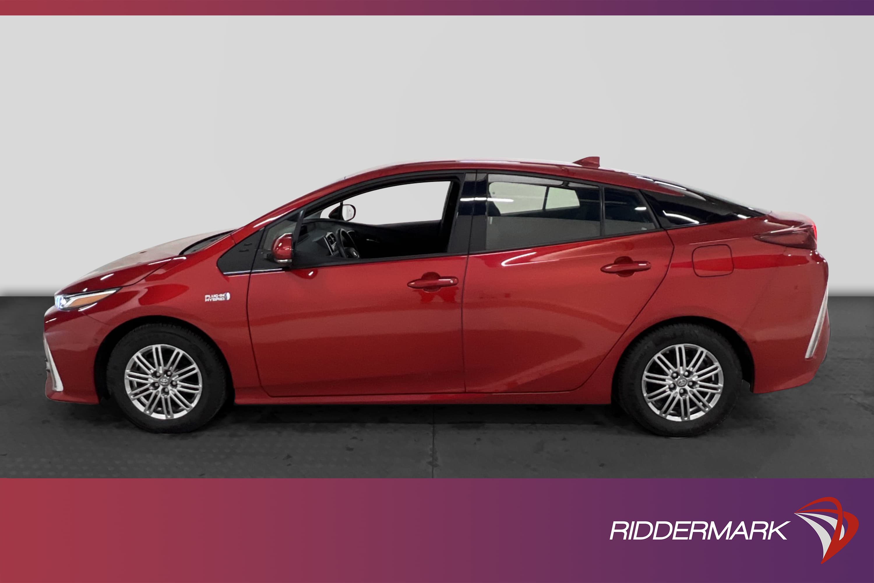 Toyota Prius Plug-in Hybrid 123hk