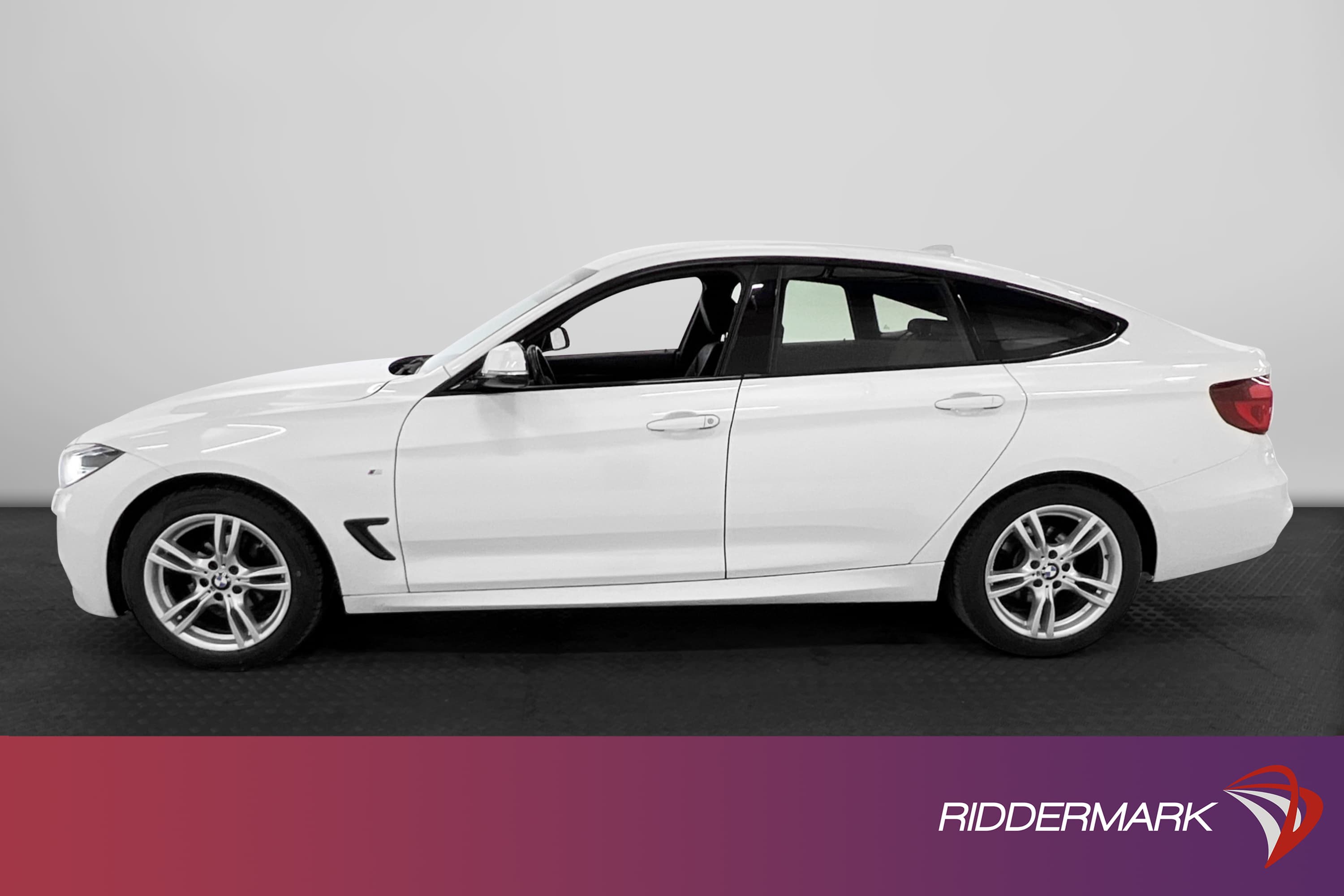 BMW 320i xDrive Gran Turismo
