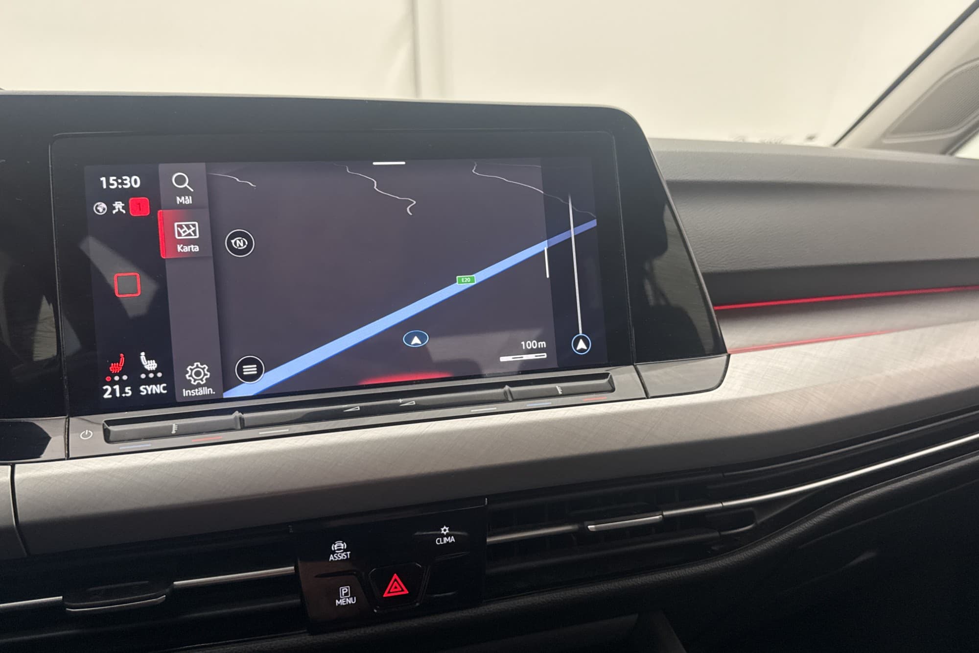 Volkswagen Golf 2.0 TDI 116hk LED-Ramp Navi CarPlay Sensorer