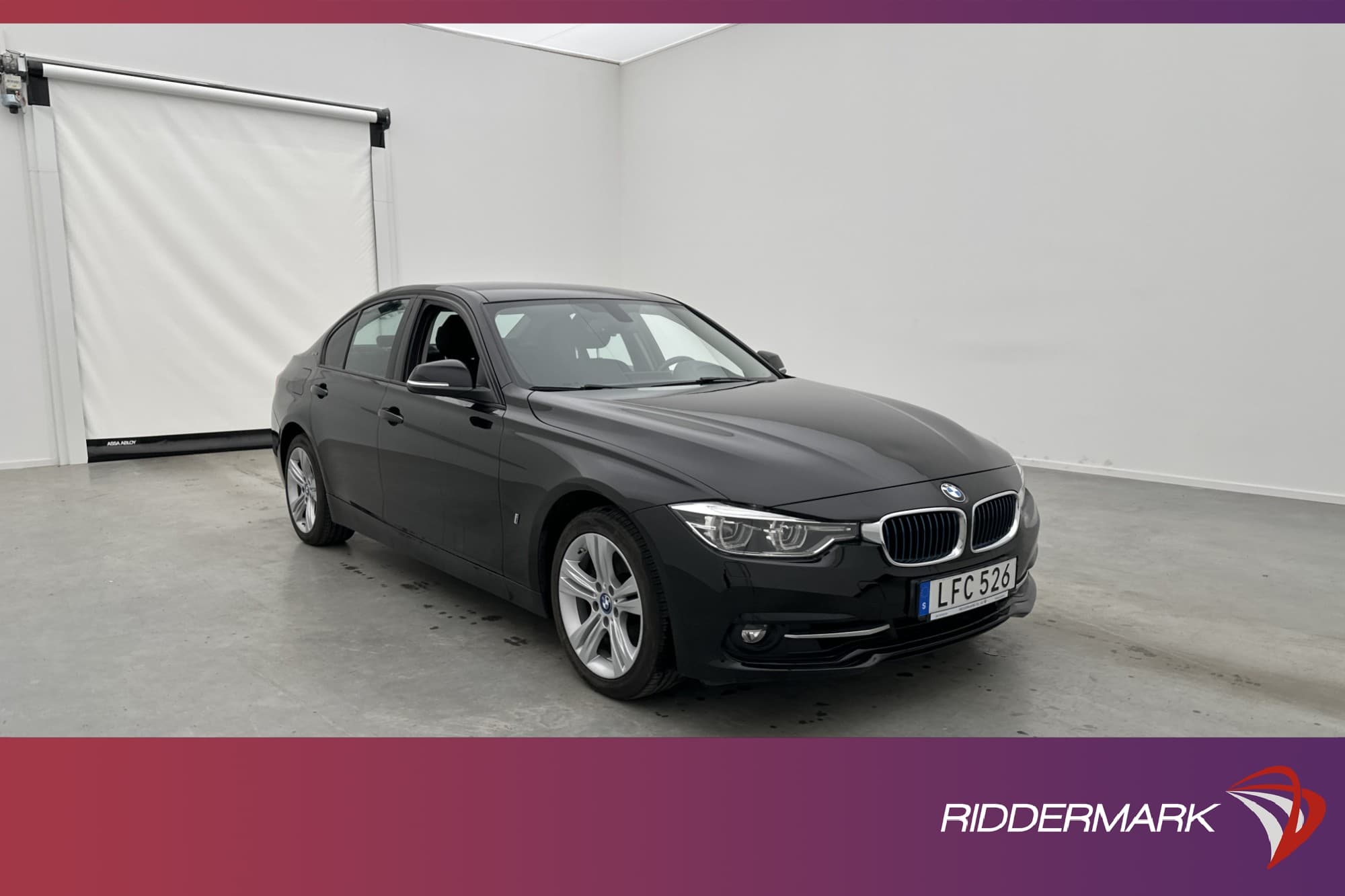 BMW 330 e Sedan 252hk