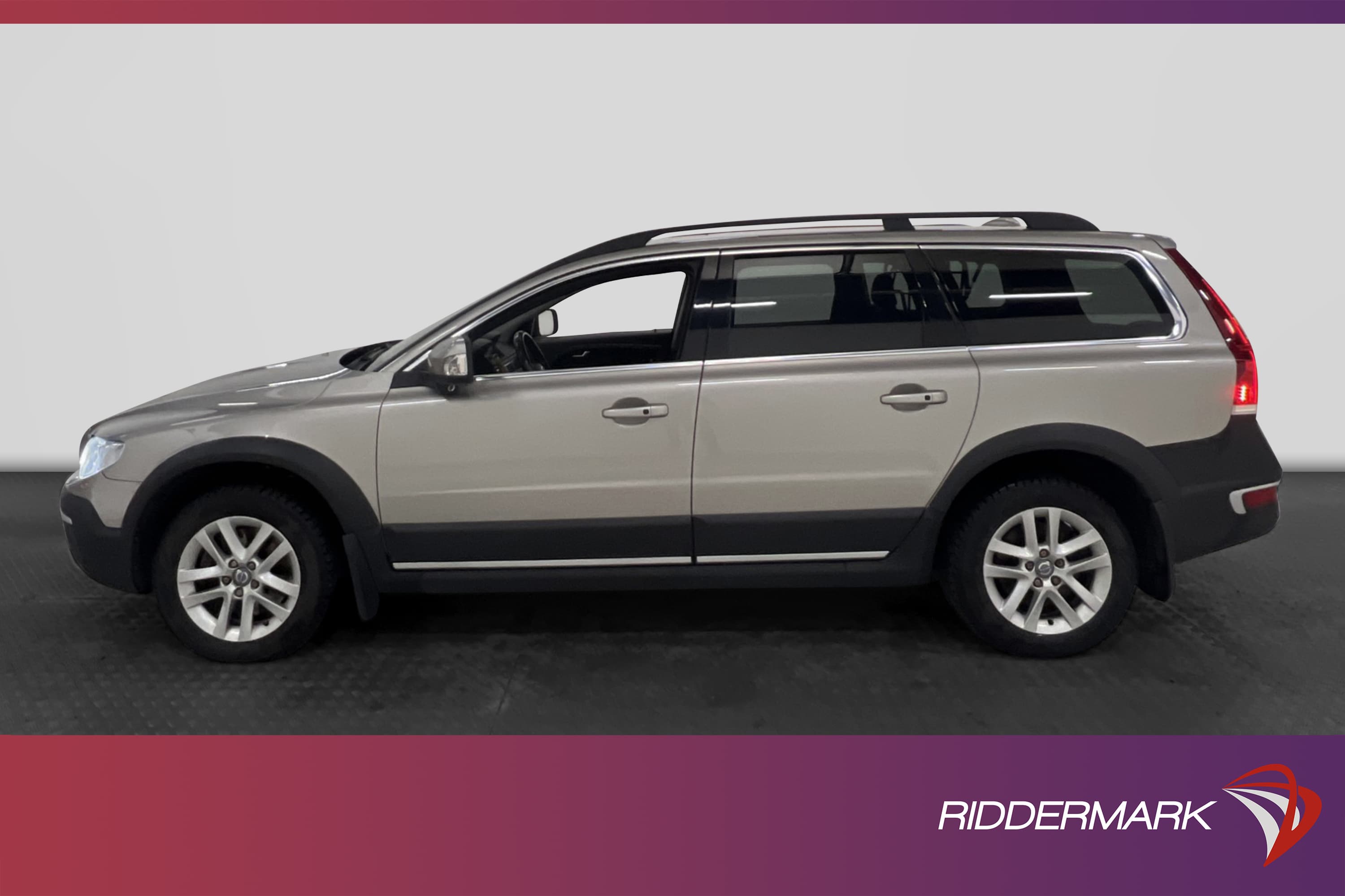 Volvo XC70 D4 AWD Summum D-värm VOC Navi BLIS Taklucka
