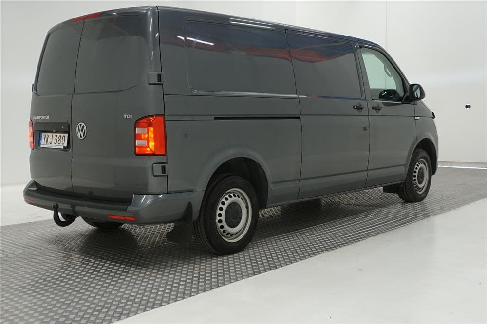 Volkswagen Transporter 2.0 Aut Eu6 150hk L2 Värmare Moms exteriör