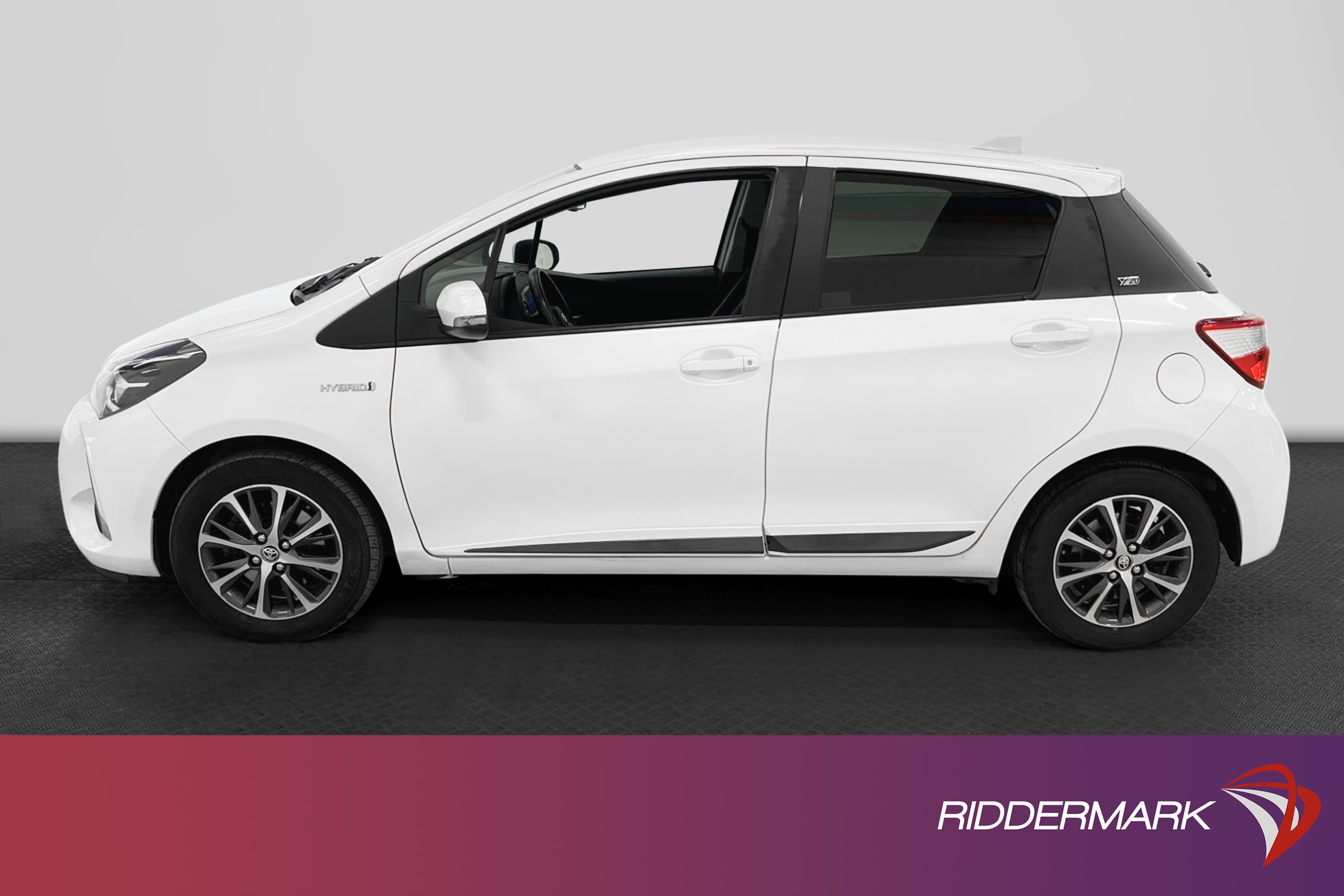 Toyota Yaris Hybrid e-CVT 101hk