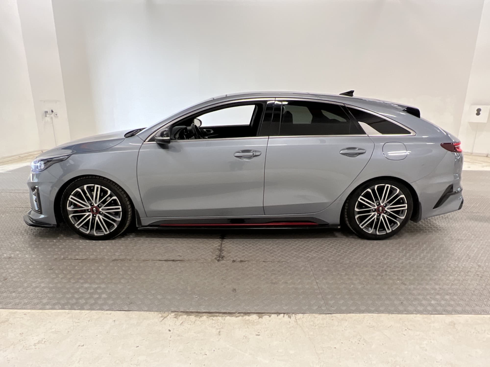 Kia ProCeed GT 1.6 204hk