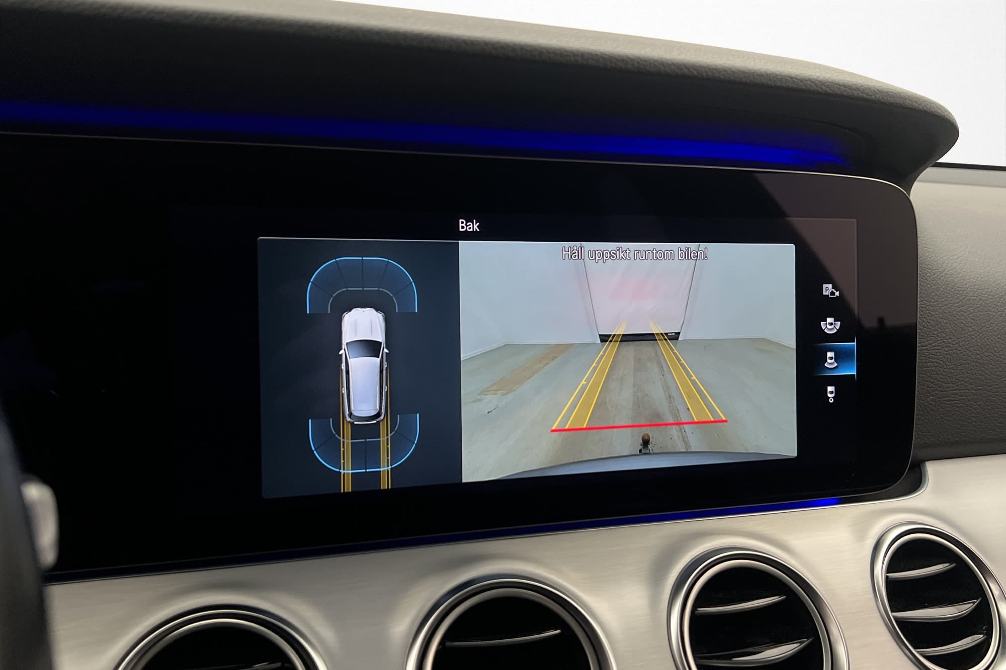 Mercedes-Benz E 220 T d 4M AMG Dragkrok Wide Kamera Navi