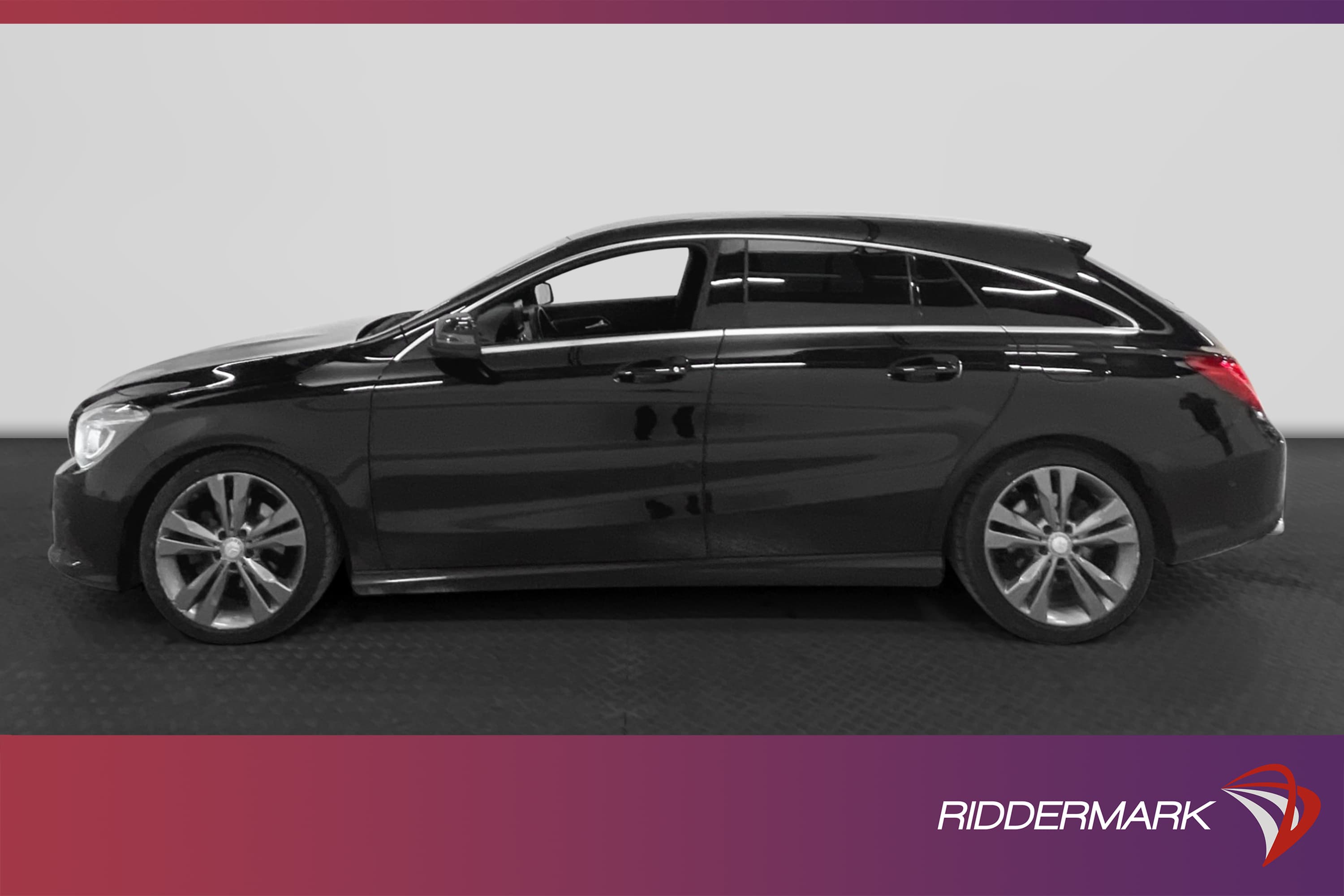 Mercedes-Benz CLA 220d 177hk  Nyservad Drag P-sensorer LED 