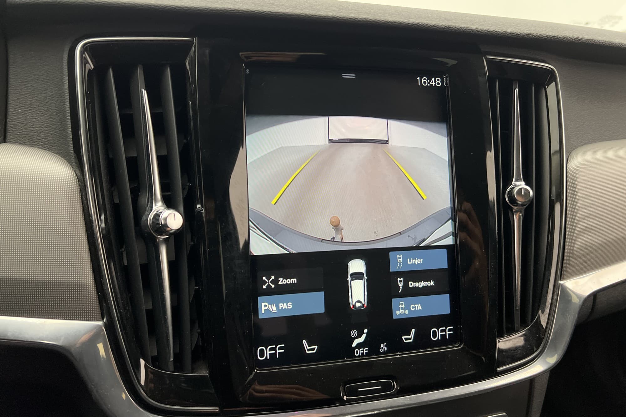 Volvo V90 B4 Advanced H/K Värmare Kamera Dragkrok CarPlay