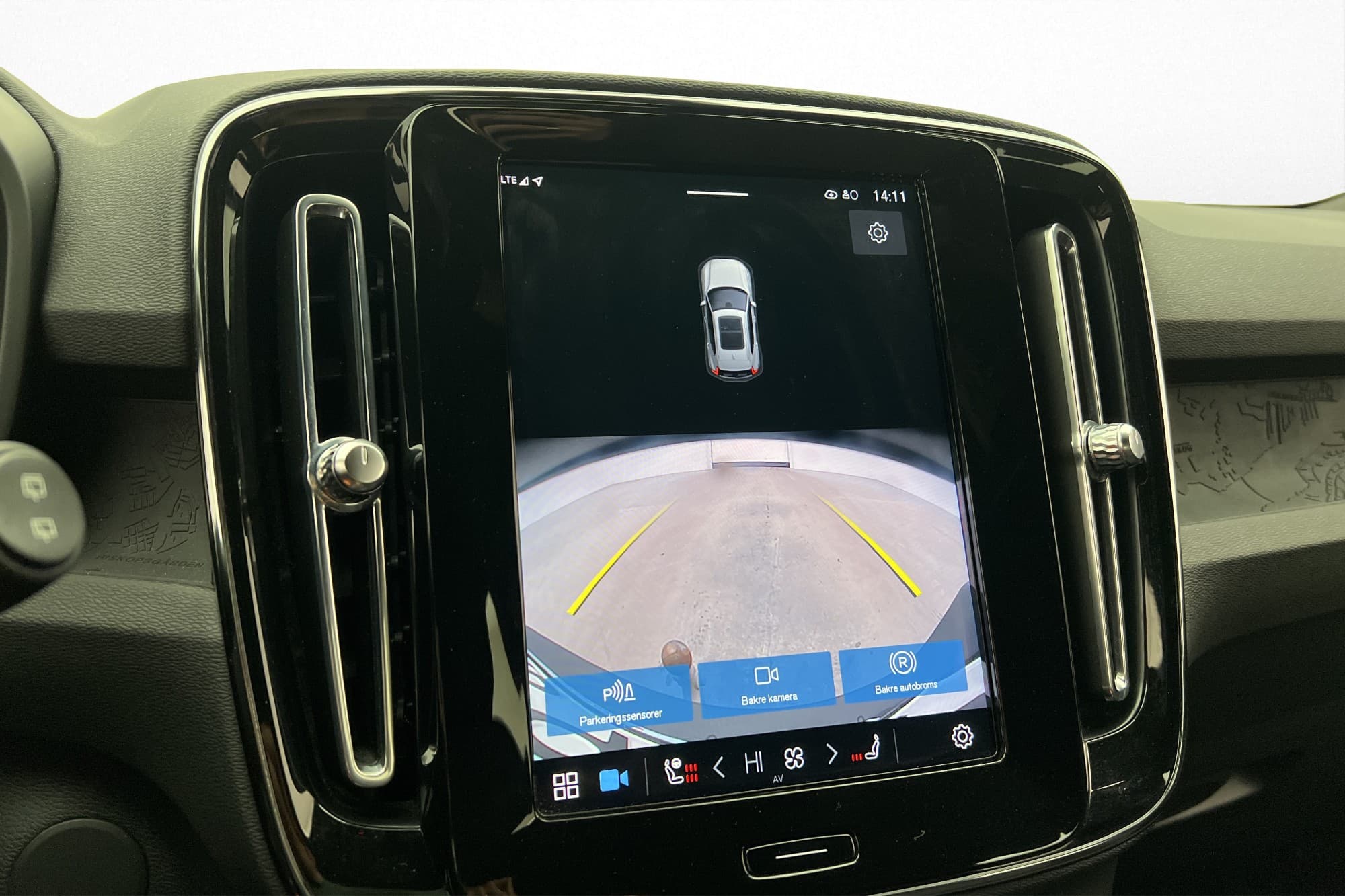 Volvo XC40 Recharge Single Motor Plus Värm Kamera Drag MOMS