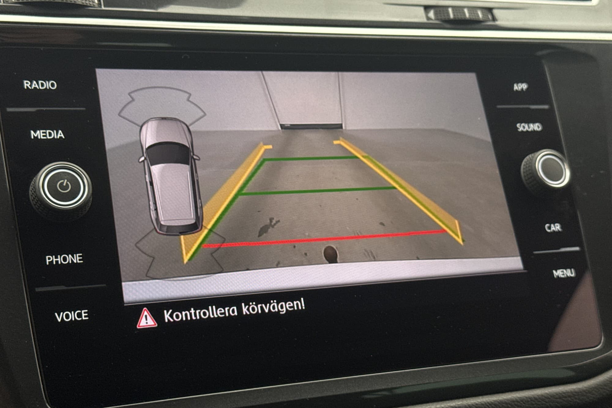 Volkswagen Tiguan 4M 150hk Värm Dynaudio Cockpit Kamera Drag