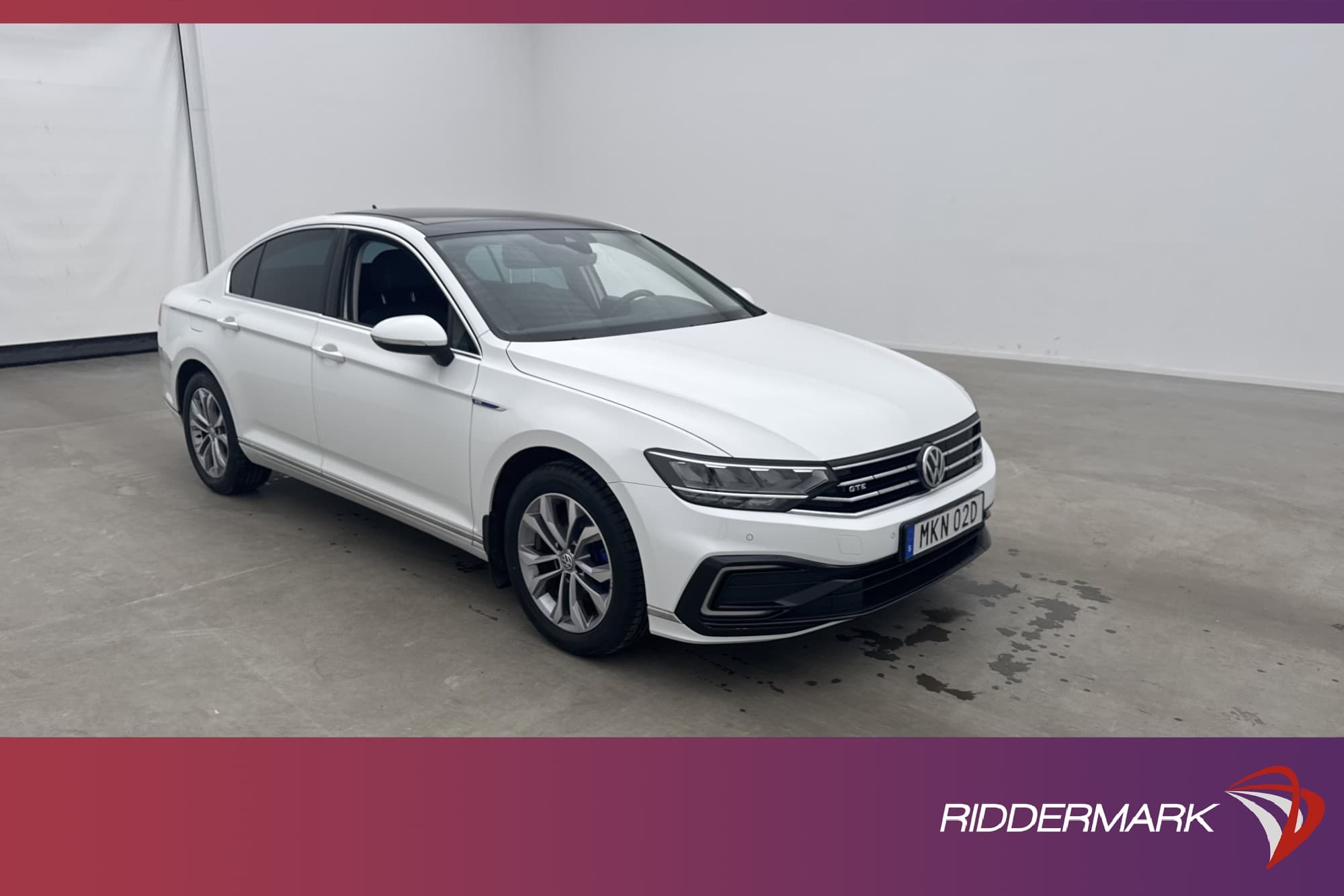 Volkswagen Passat GTE 218hk