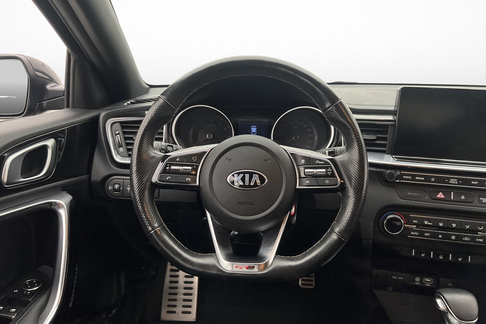 Kia Ceed Sportswagon 140hk GT-Line Kamera Navi CarPlay Drag