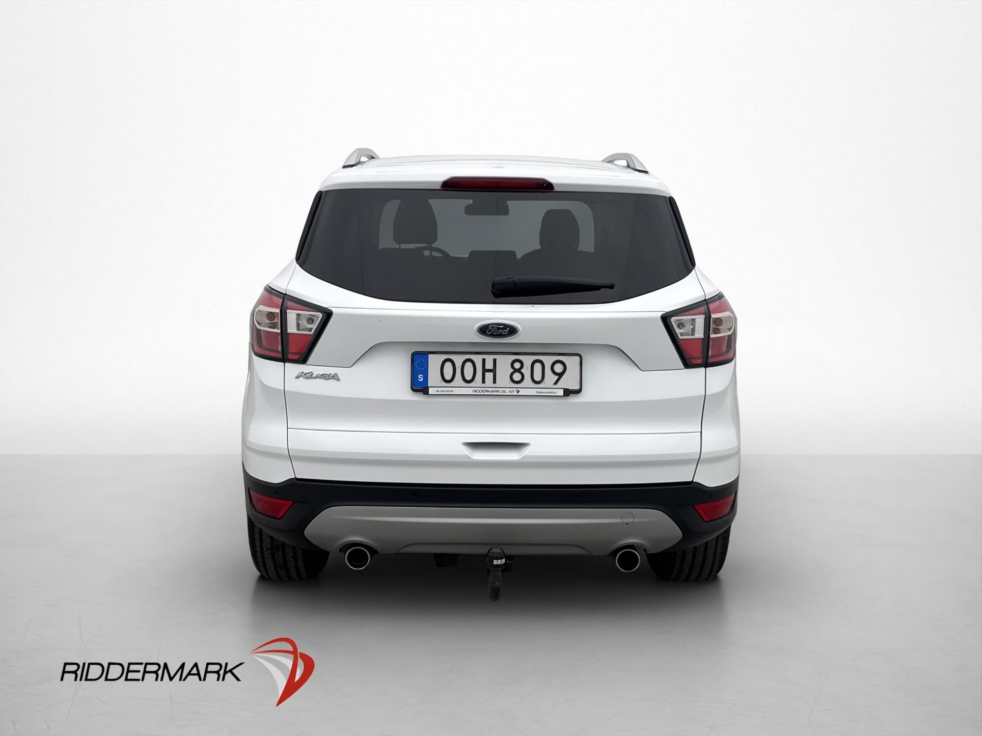 Ford Kuga 1.5 TDCi 120hk Titanium Sensorer Halvskinn Drag