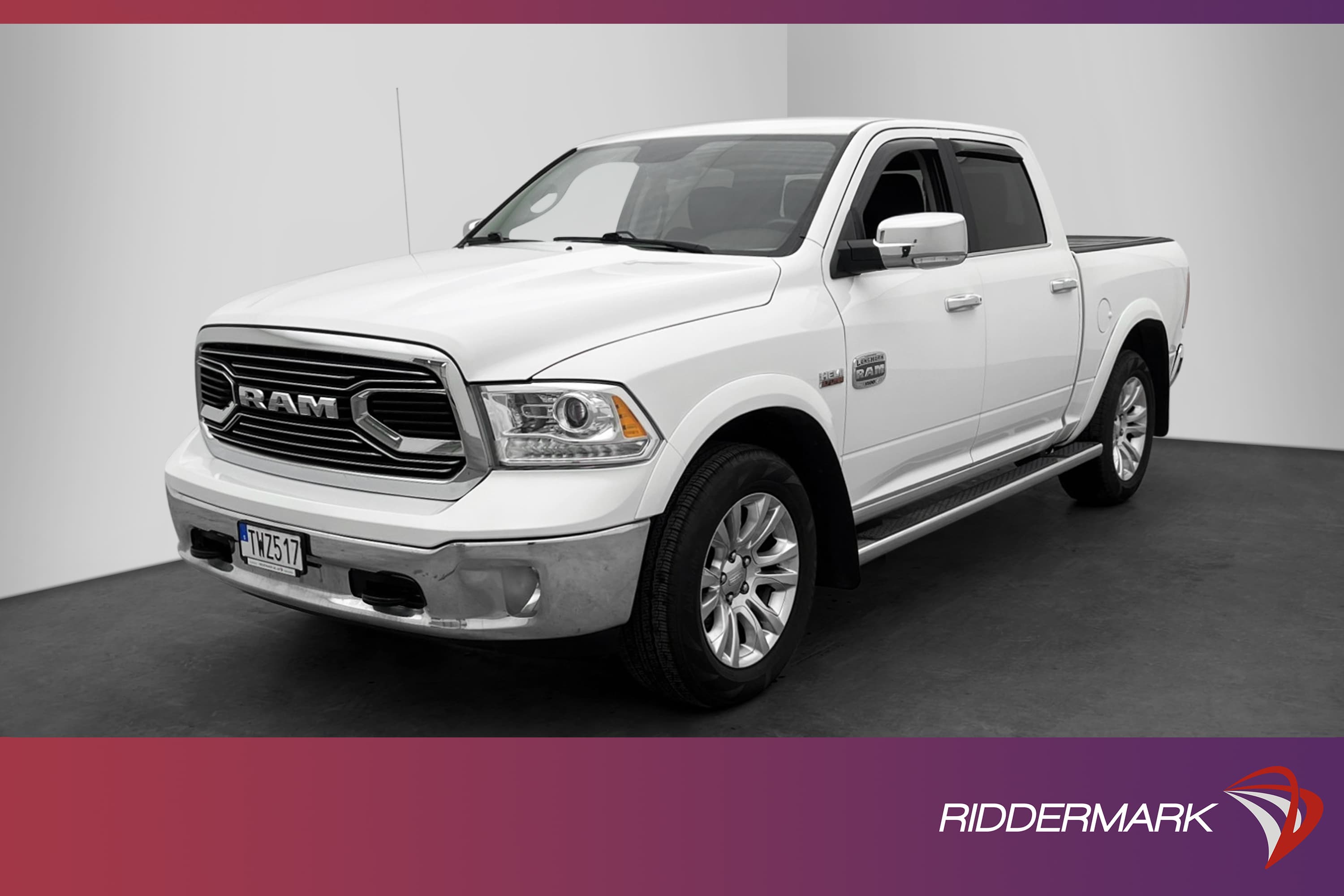 Dodge RAM LongHorn 5.7 HEMI 4x4 Luftfjädring Drag Skinn Moms