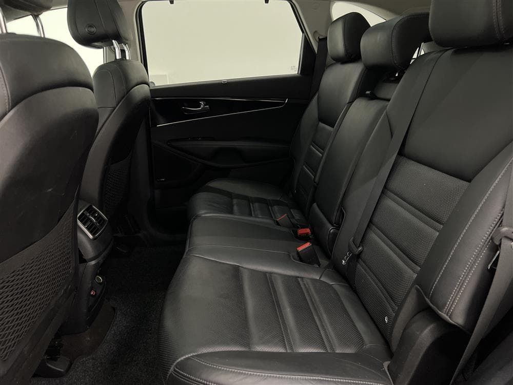 Kia Sorento 2.2 CRDi 200hk 7-Sits Pano Skinn Infinity B-Kaminteriör