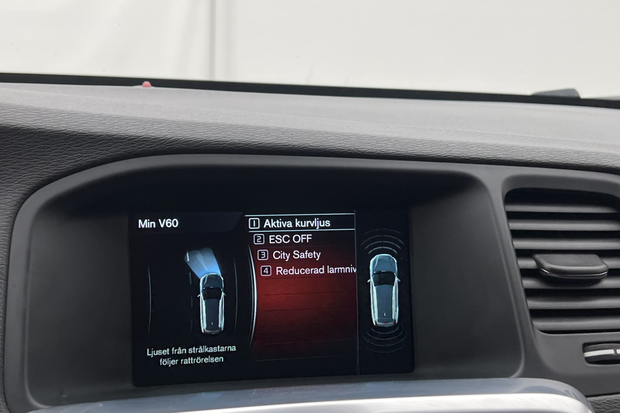 Volvo V60 D4 Momentum VOC D-Värmare Halvskinn P-Sensorer