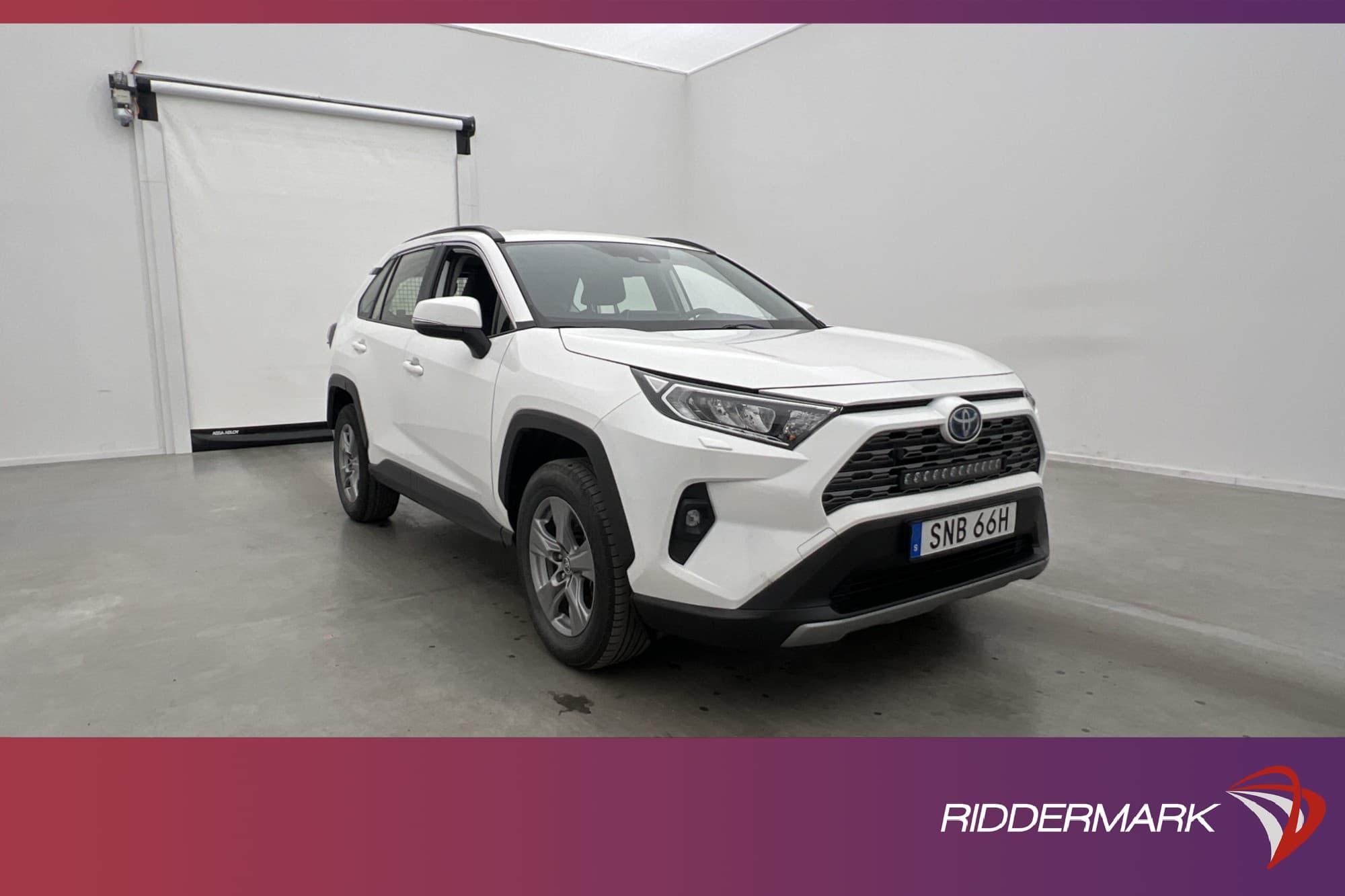 Toyota RAV4 Hybrid AWD 222hk