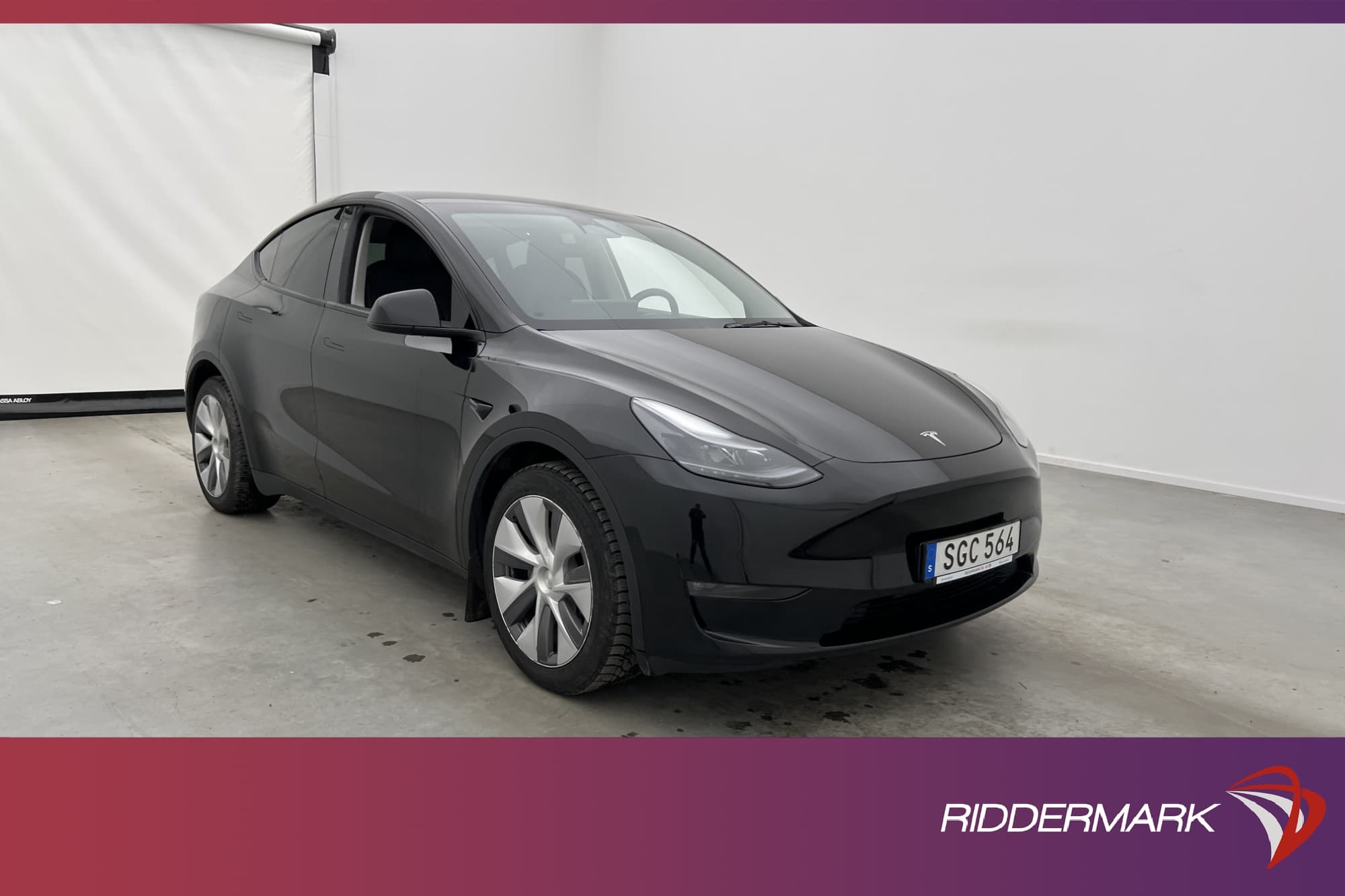 Tesla Model Y Long Range AWD