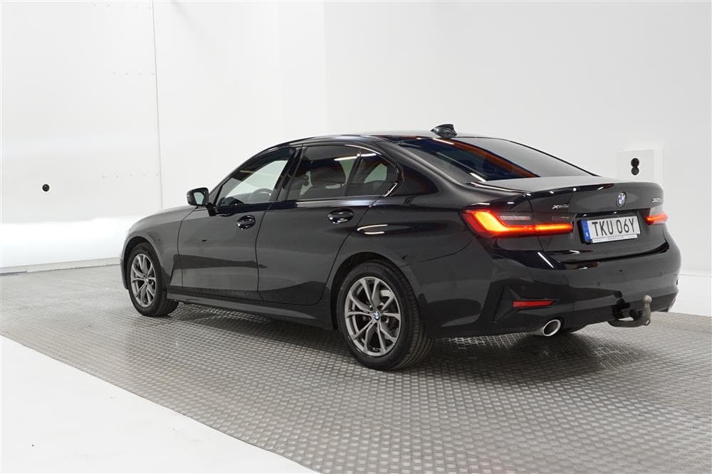 BMW 320d xDrive 190hk MHVE Sport line Cockpit Drag