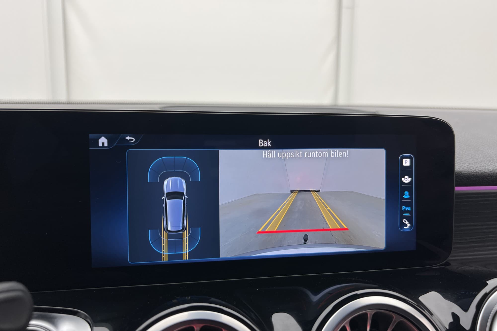 Mercedes-Benz GLB 200 163hk Kamera Widescreen Drag Navi