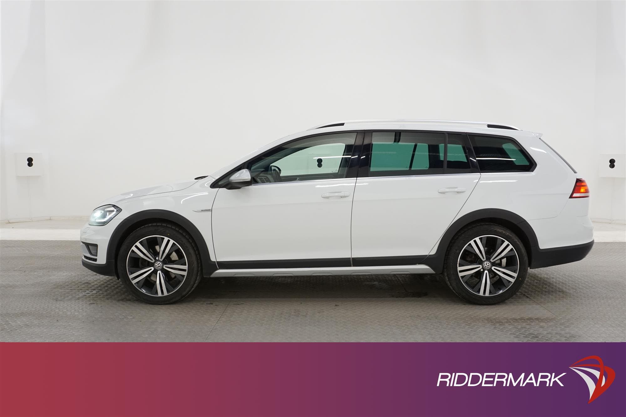 Volkswagen Golf Alltrack 4M 180hk