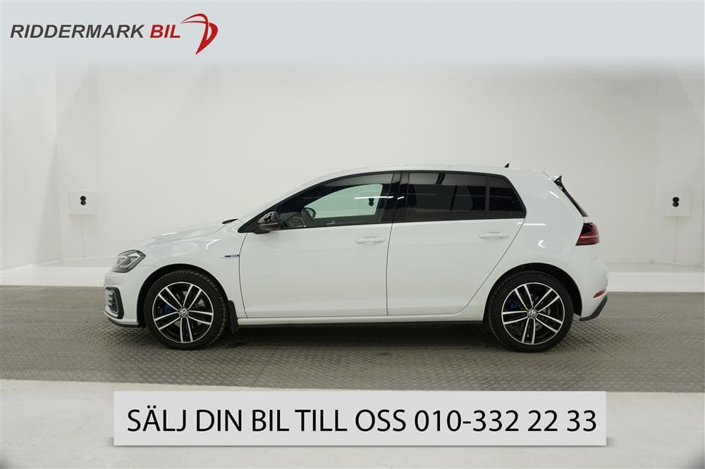 Volkswagen Golf VII GTE 204hk B-värm T-Screen C-play Bluetooth 