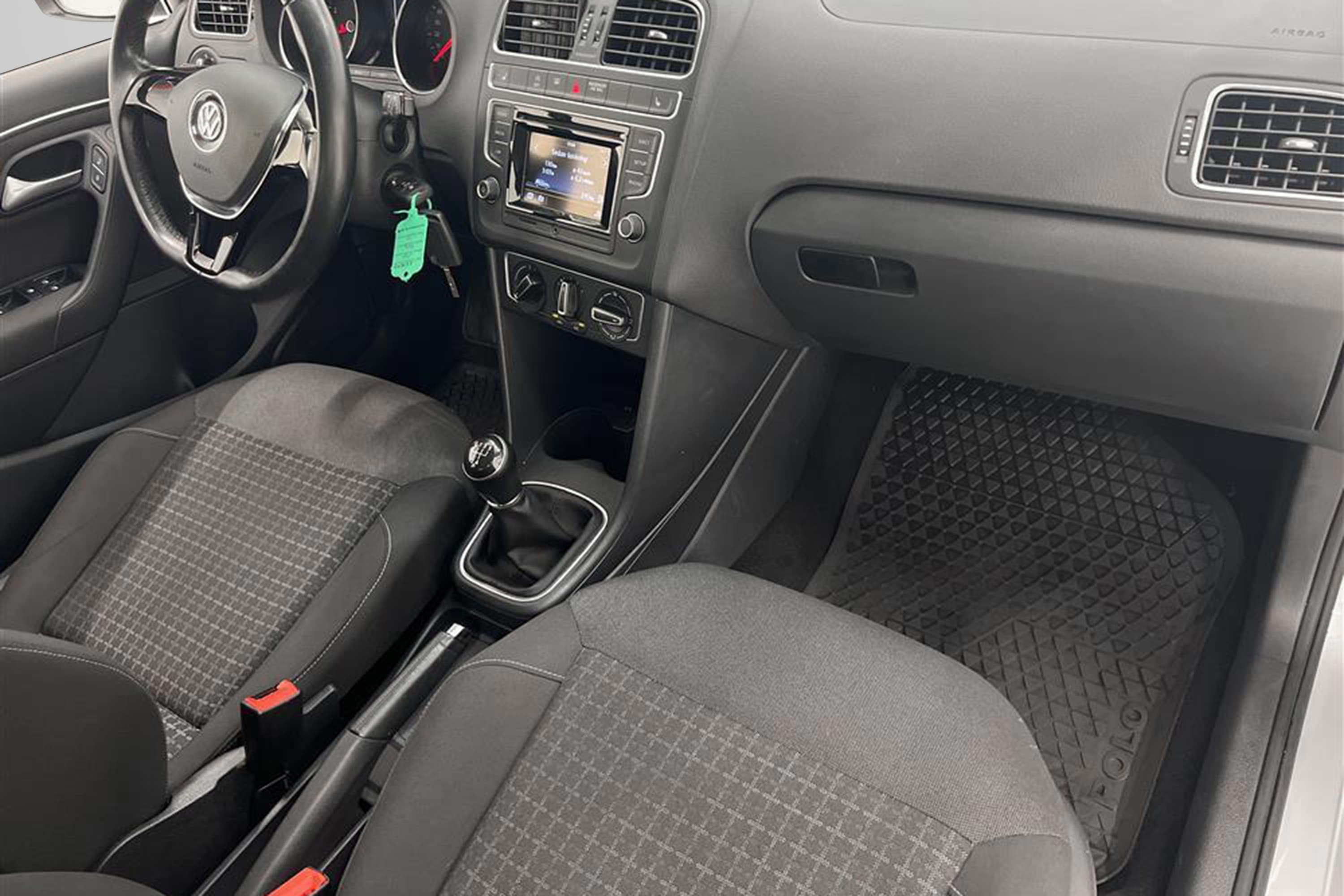 Volkswagen Polo 1.2 TSI 90hk Låg Skatt Nybes 0,40L/mil