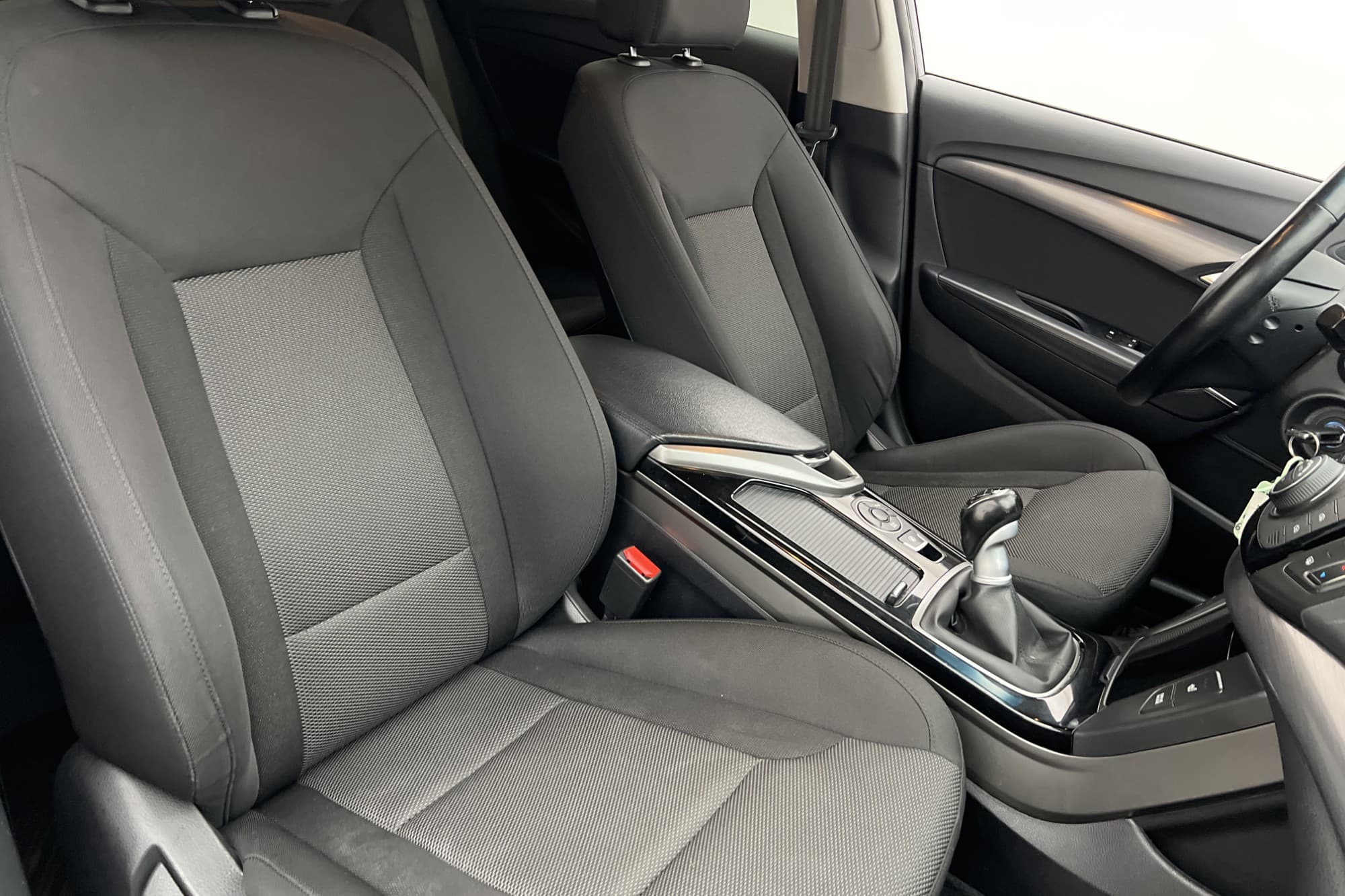 Hyundai i40 cw 1.7 CRDi 116hk Värmare Sensorer Farthållare