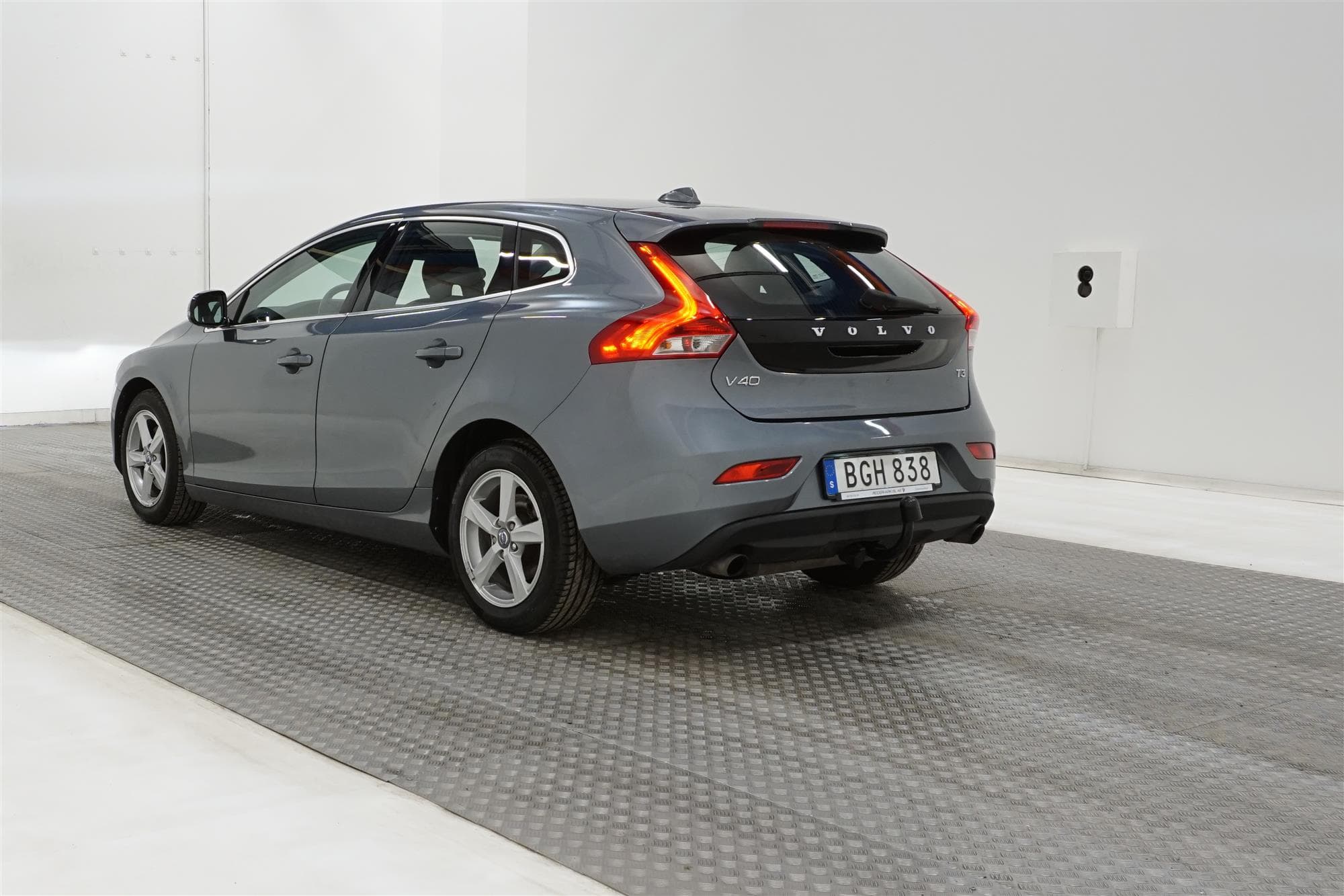 Volvo V40 T3 150hk  Momentum Välservad D-Värm Drag