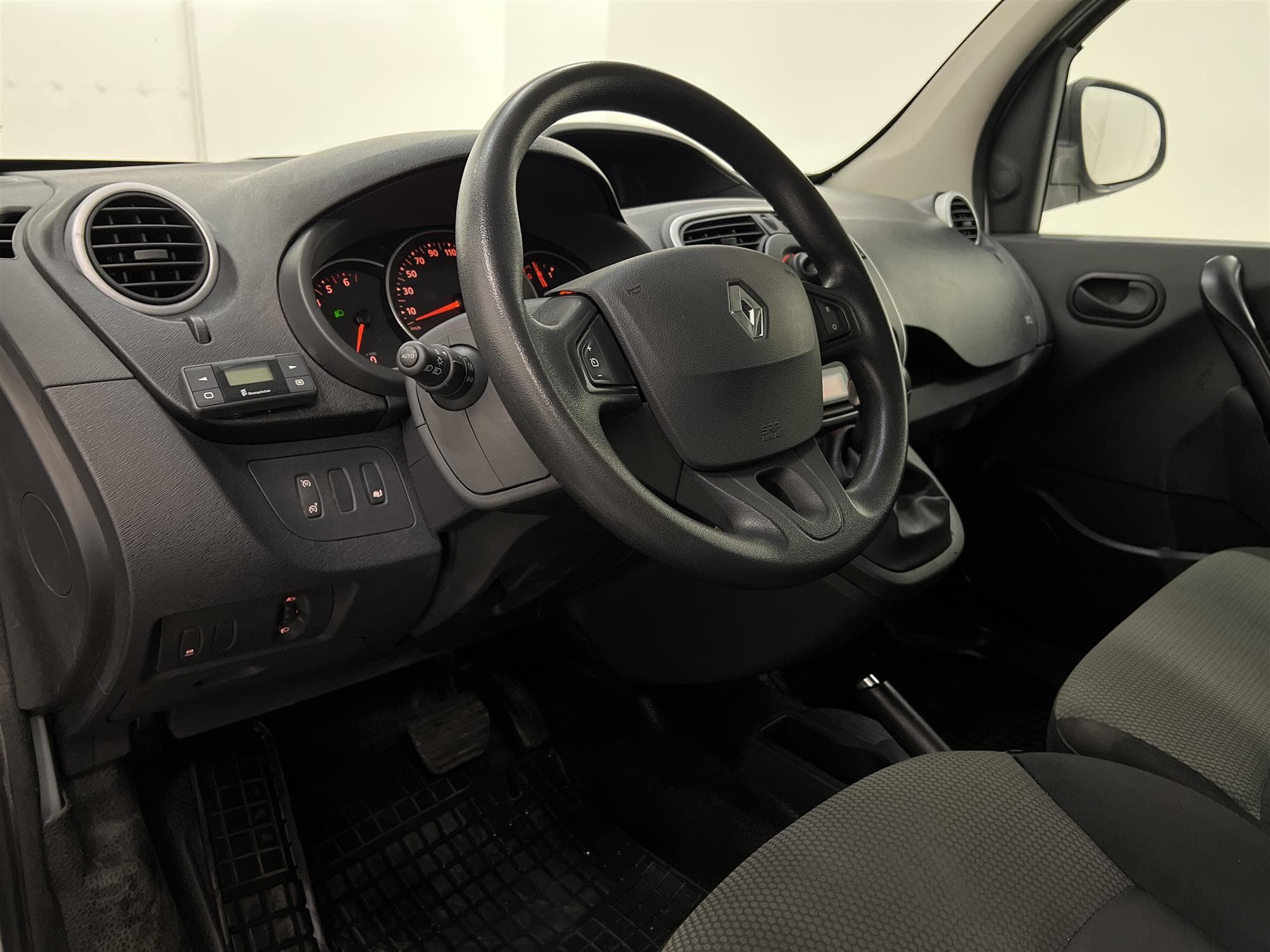 Renault Kangoo 1.5dCi Automat Drag Värmare Moms 