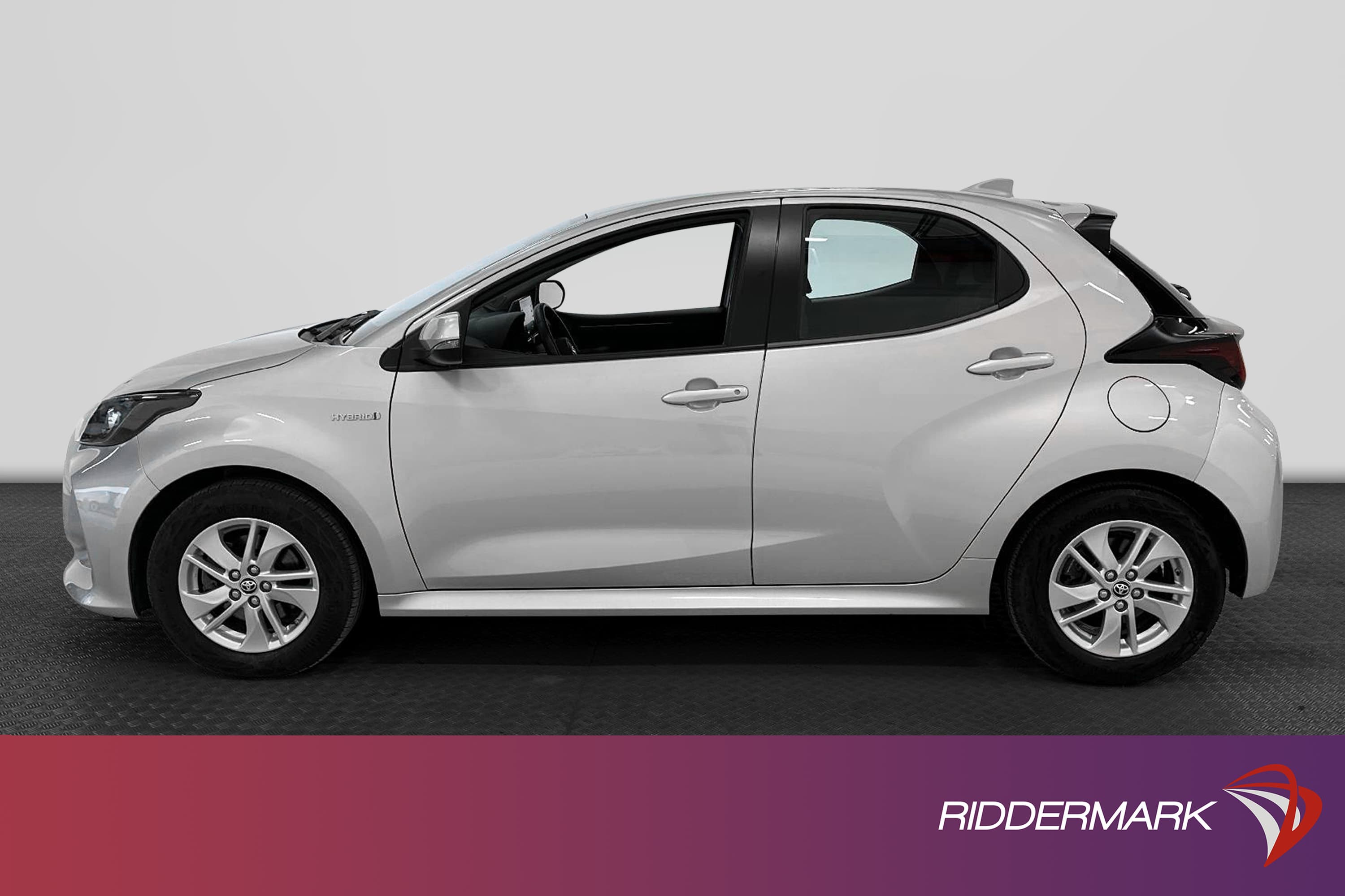 Toyota Yaris Hybrid CVT 116hk