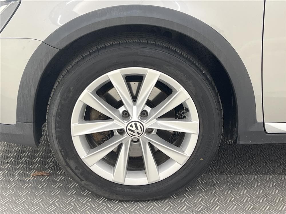 Volkswagen Passat Alltrack TDI 4M 177hk Värmare Kamera Draginteriör