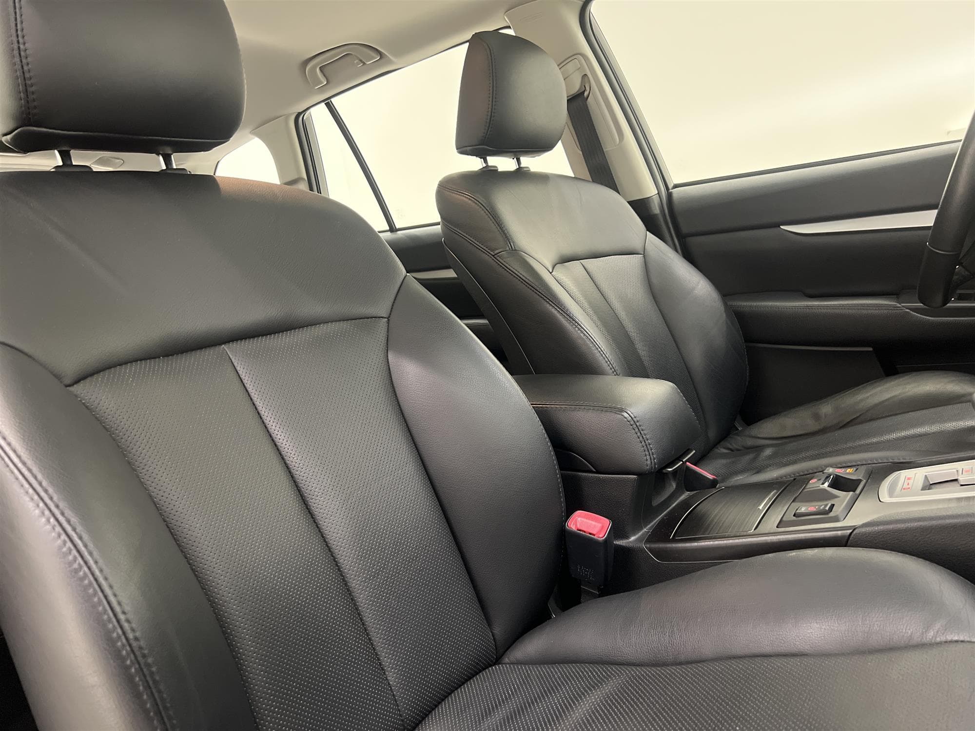 Subaru Outback 2.0 150hk 4WD Skinn Taklucka B-Kamera Navi