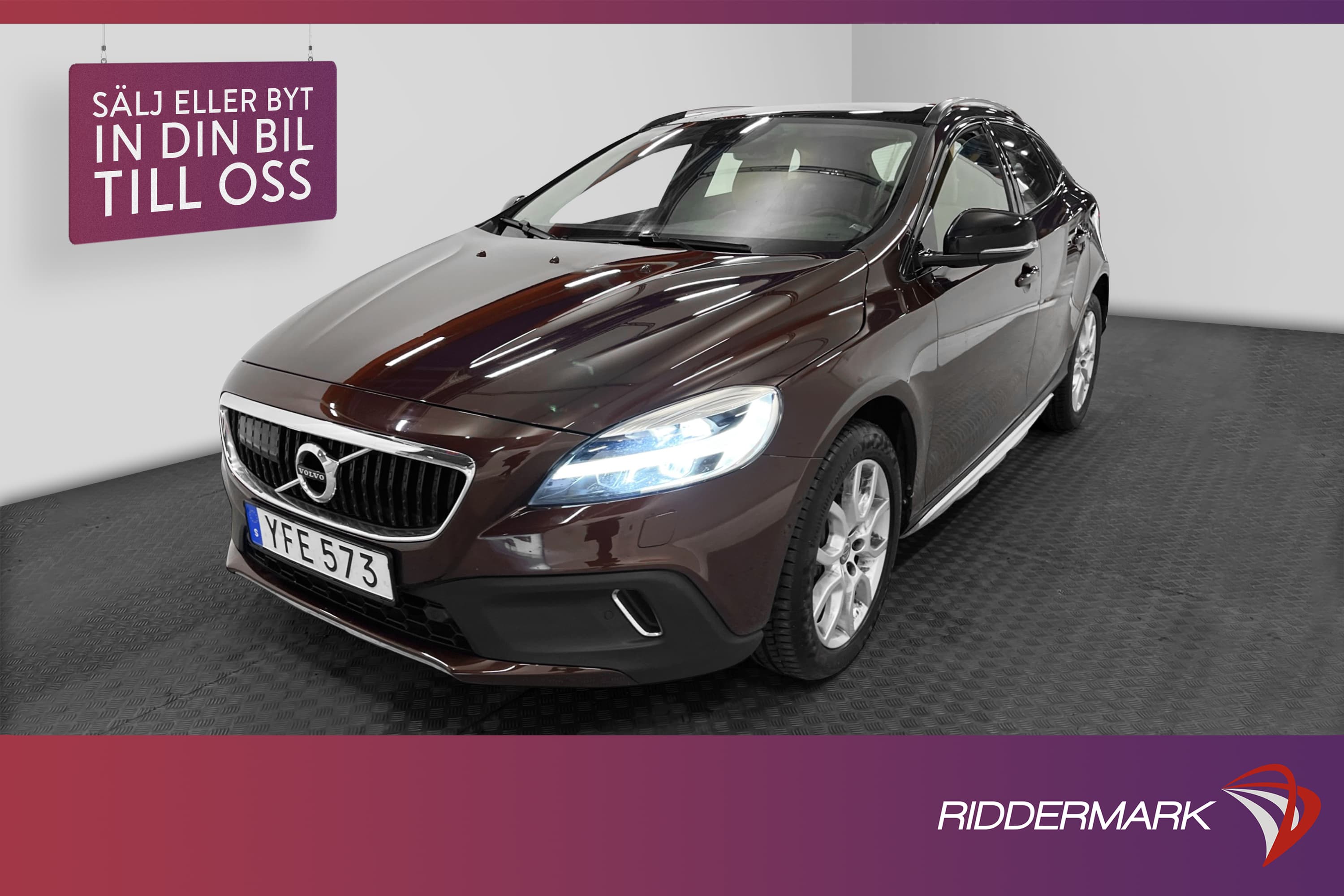 Volvo V40 Cross Country D3 Summum VOC Pano H/K Kamera Navi